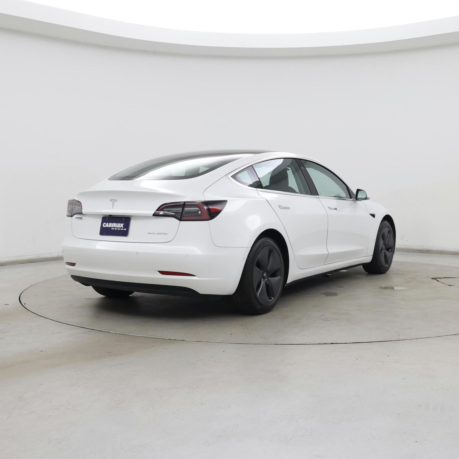 Thumbnail: 2019 Tesla Model 3 - 8