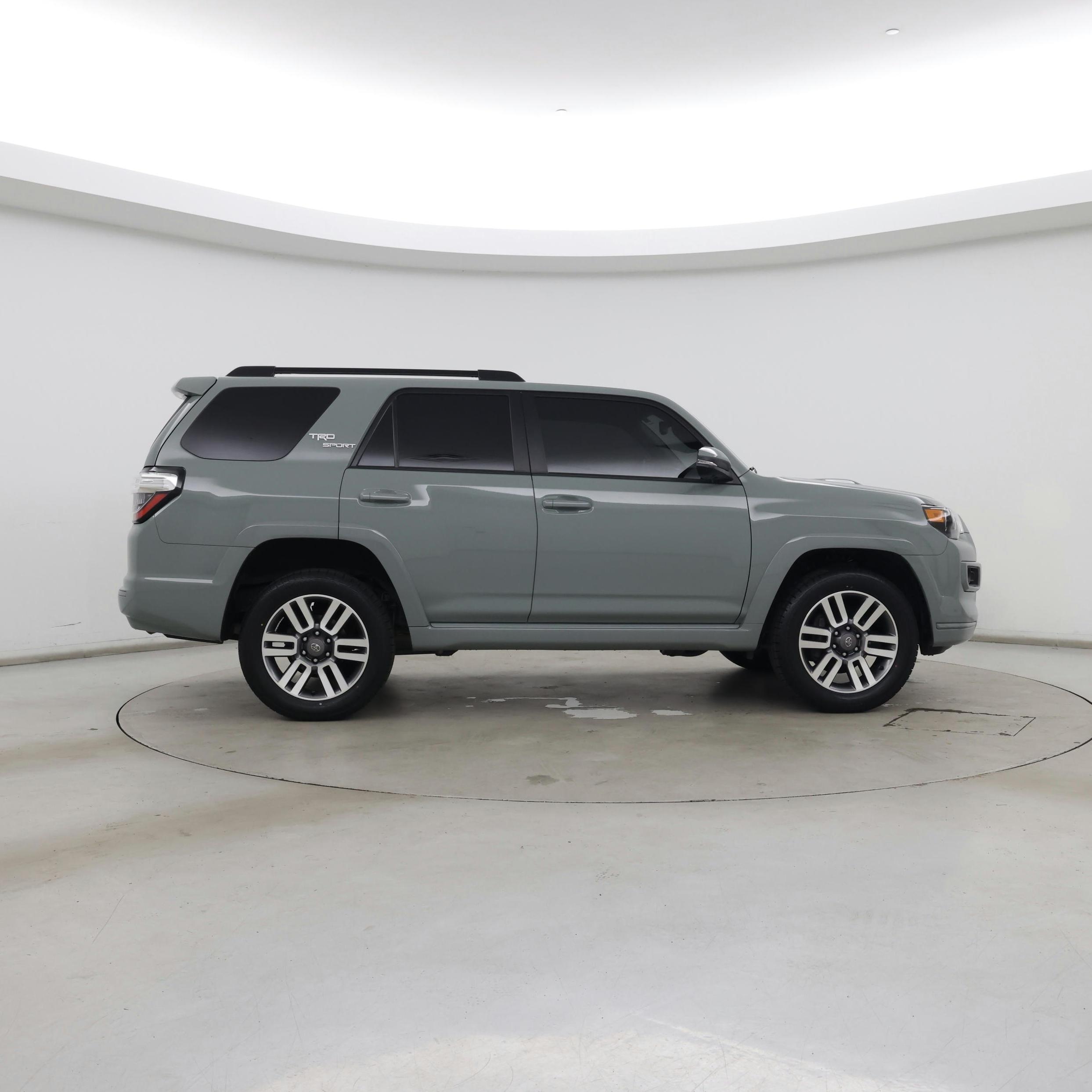 Thumbnail: 2022 Toyota 4Runner - 7
