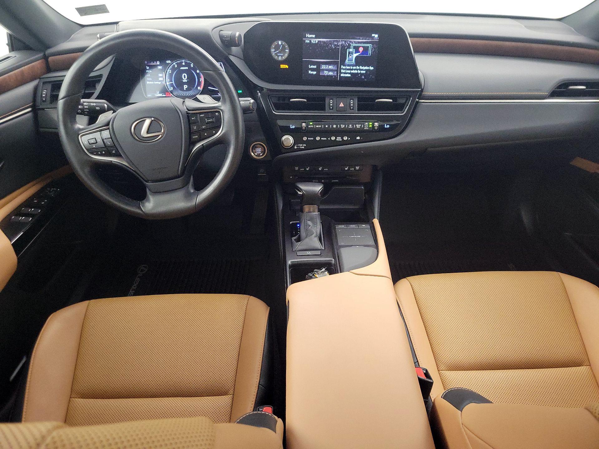 Thumbnail: 2022 Lexus ES - 9