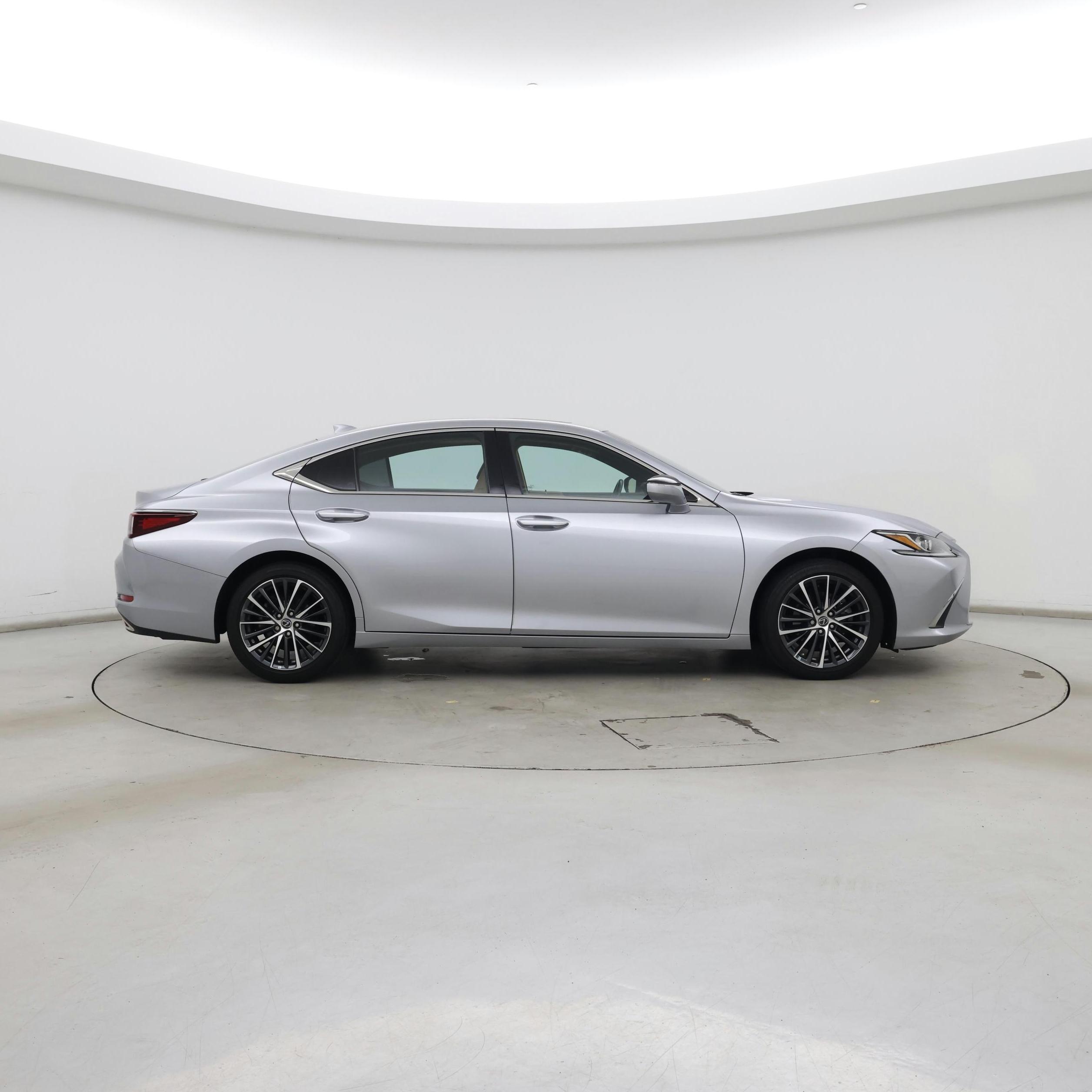 Thumbnail: 2022 Lexus ES - 7