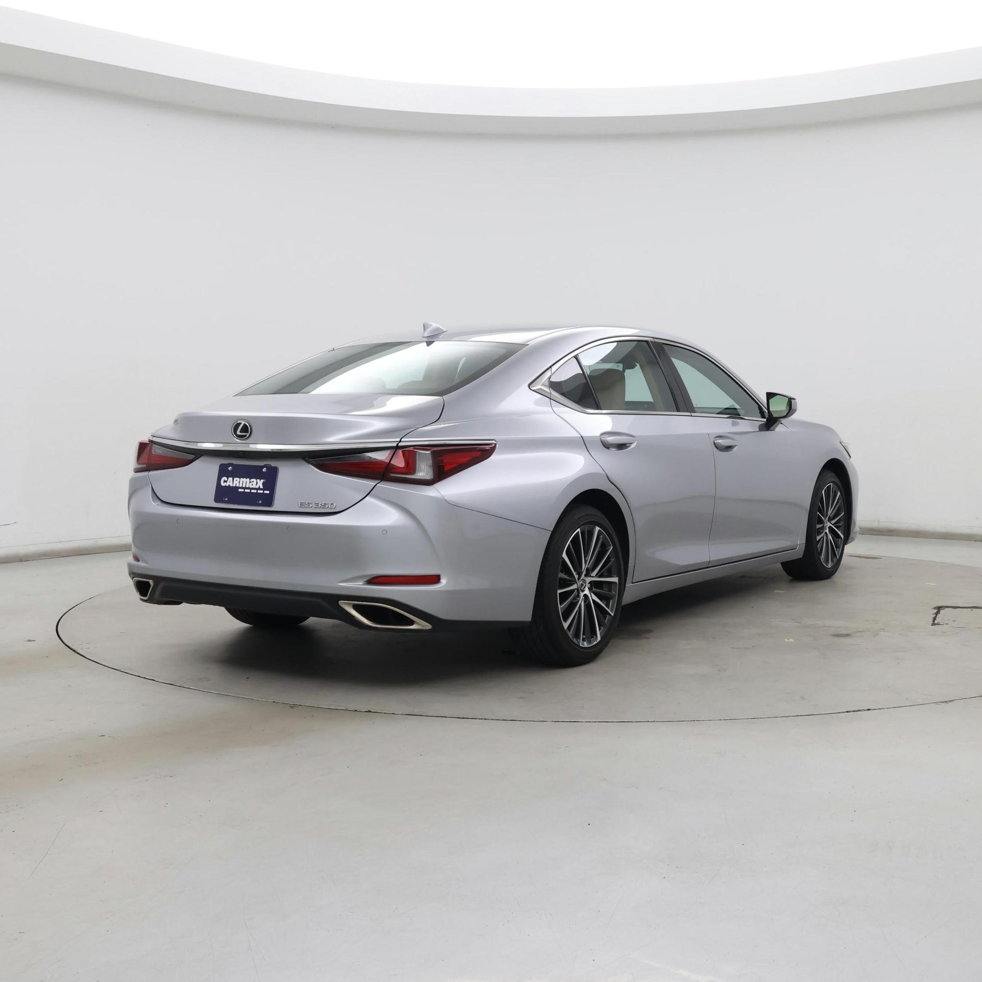 Thumbnail: 2022 Lexus ES - 8
