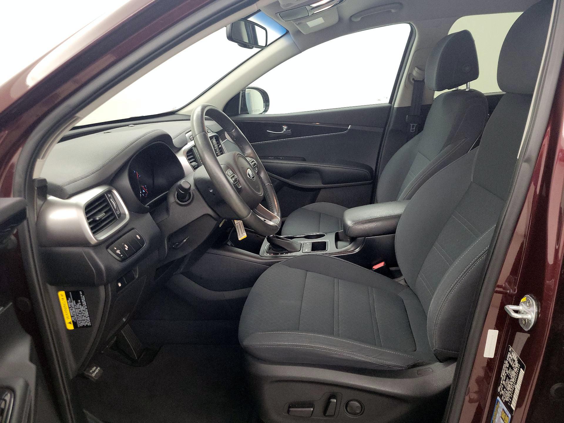 Thumbnail: 2017 Kia Sorento - 11