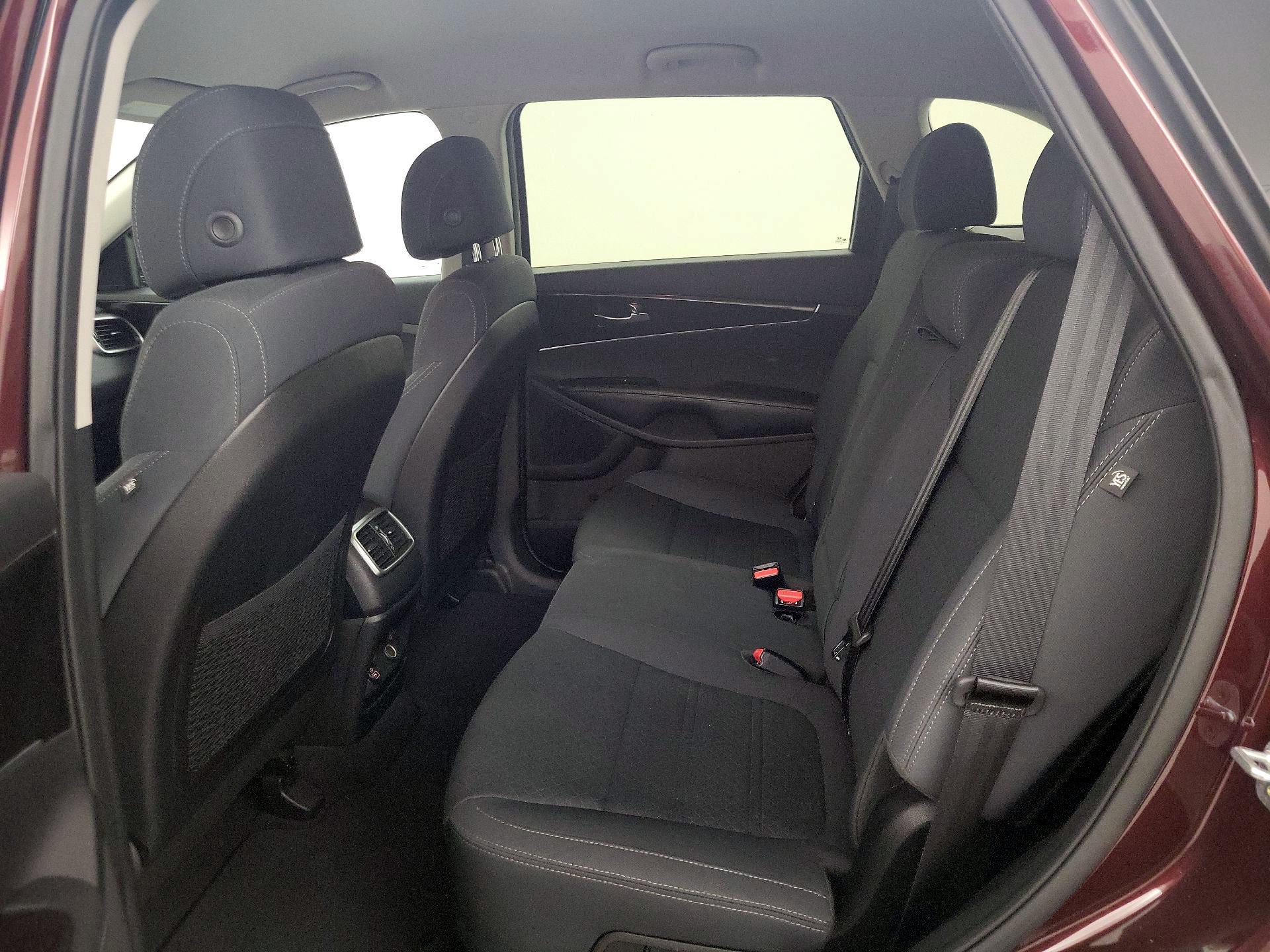 Thumbnail: 2017 Kia Sorento - 19