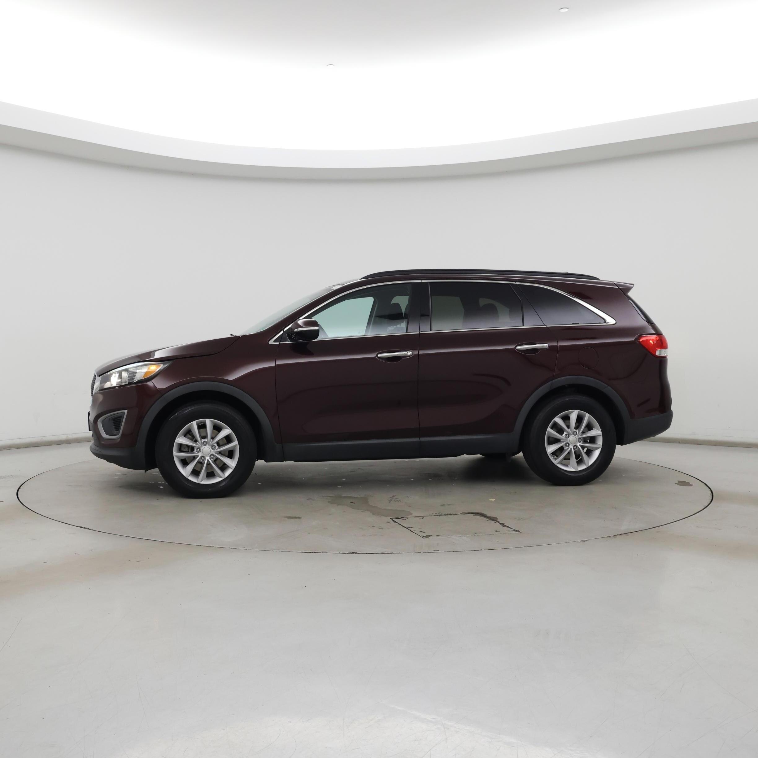 Thumbnail: 2017 Kia Sorento - 3