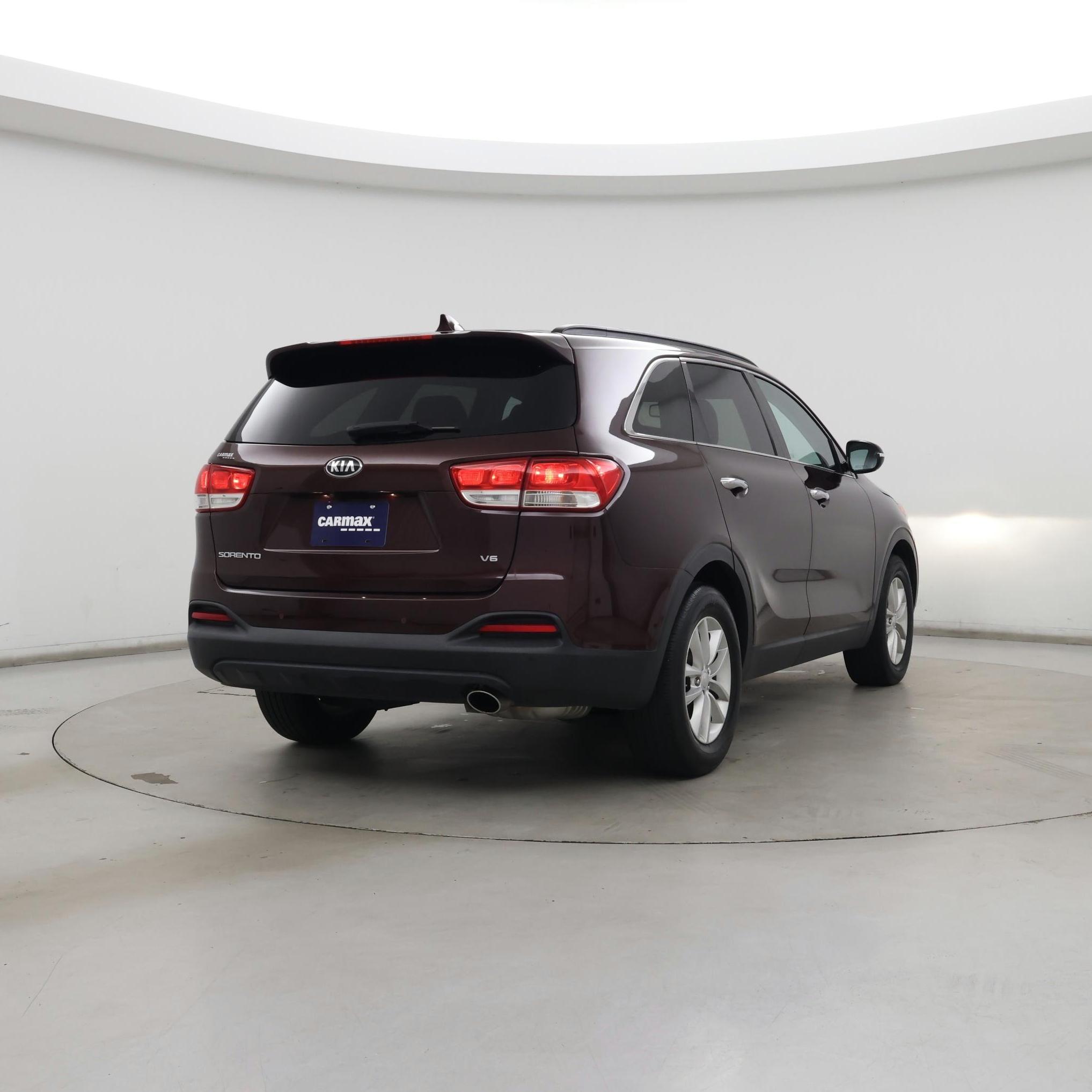 Thumbnail: 2017 Kia Sorento - 8