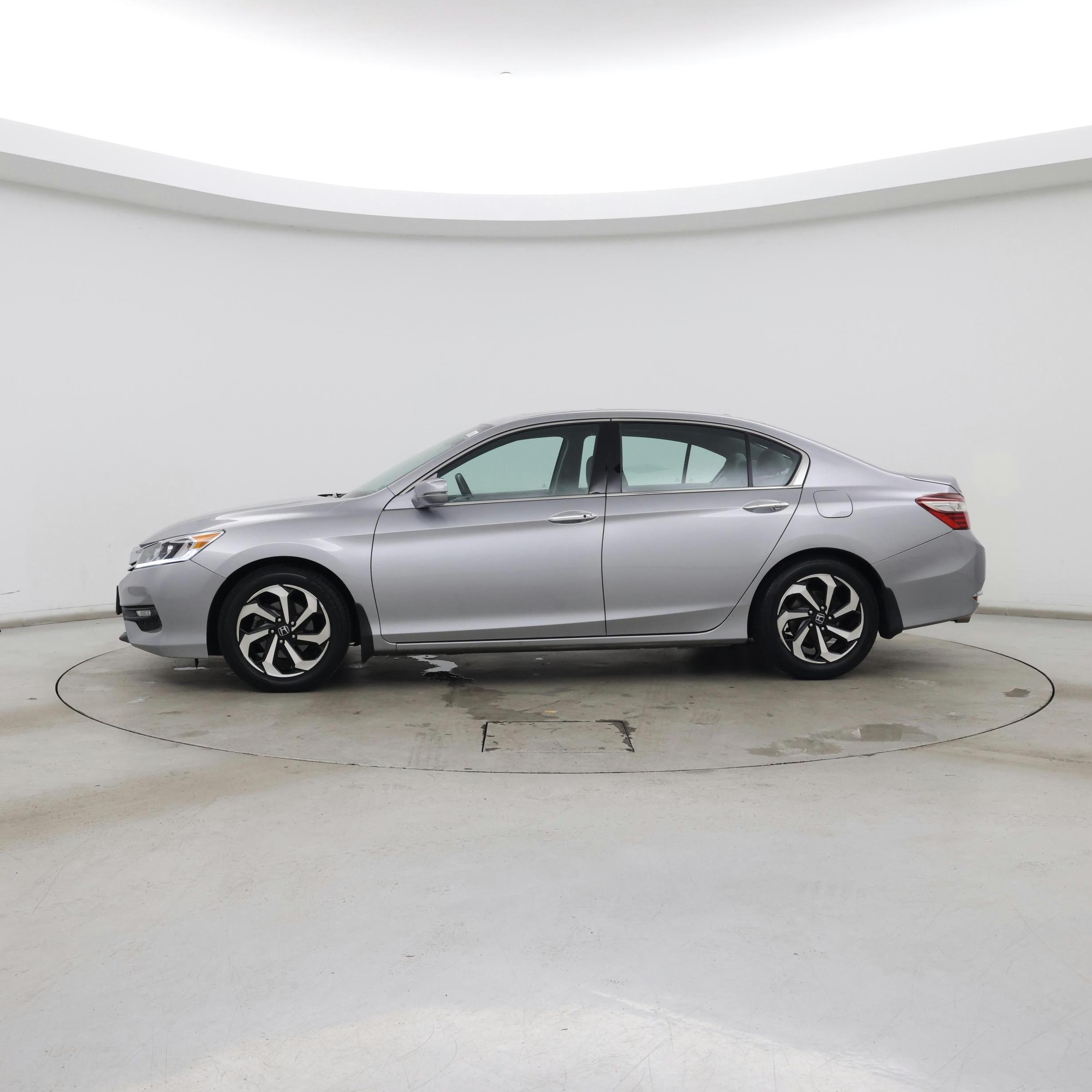 Thumbnail: 2016 Honda Accord - 3