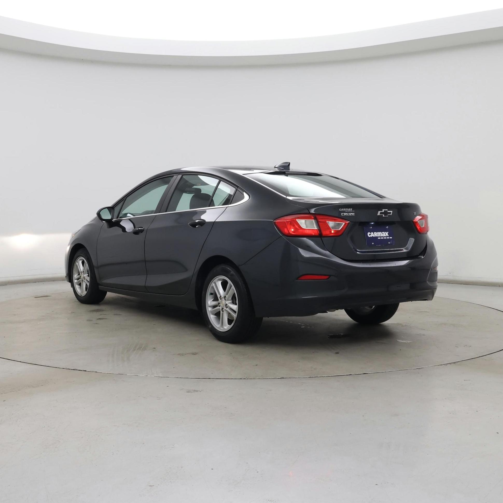 Thumbnail: 2018 Chevrolet Cruze - 2