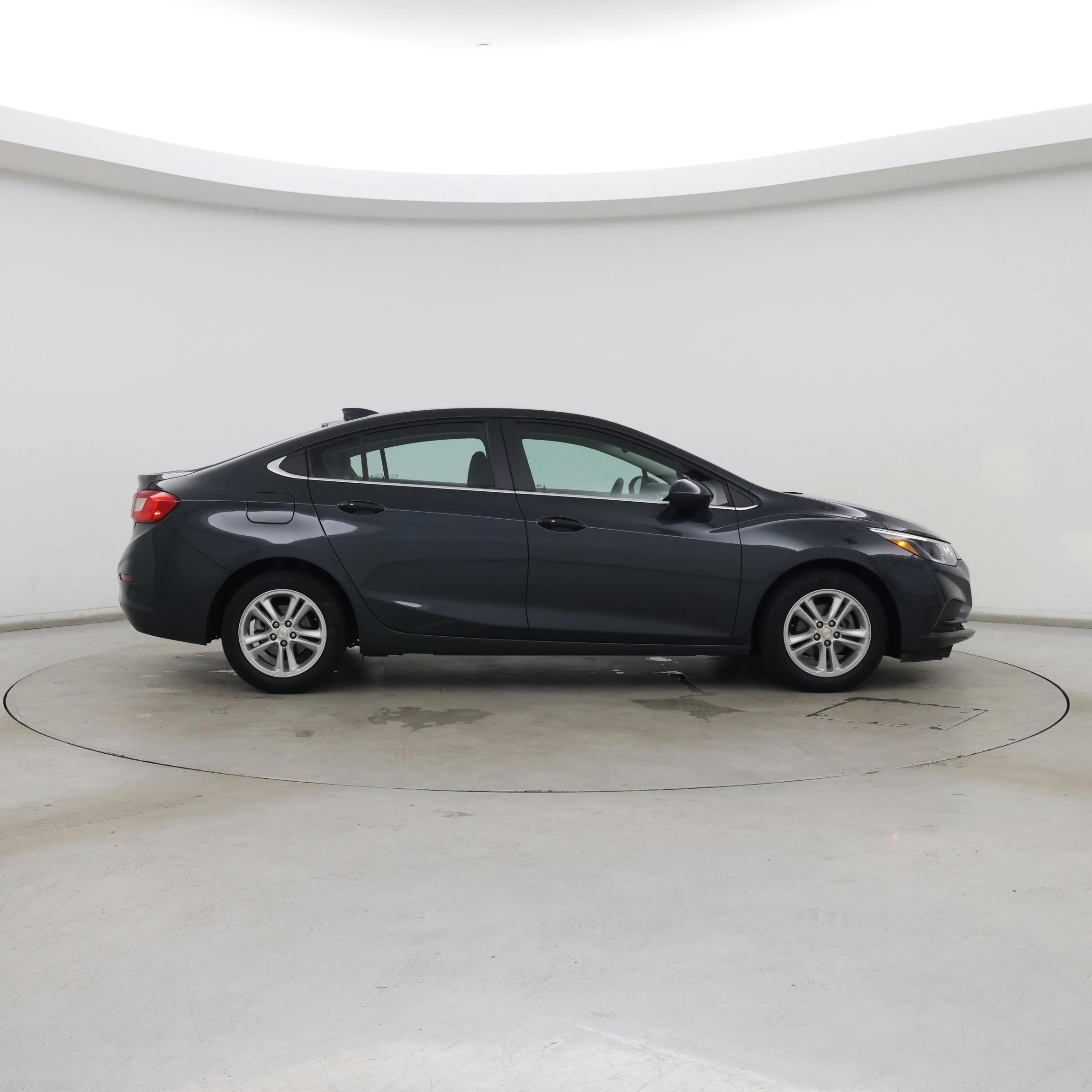 Thumbnail: 2018 Chevrolet Cruze - 7
