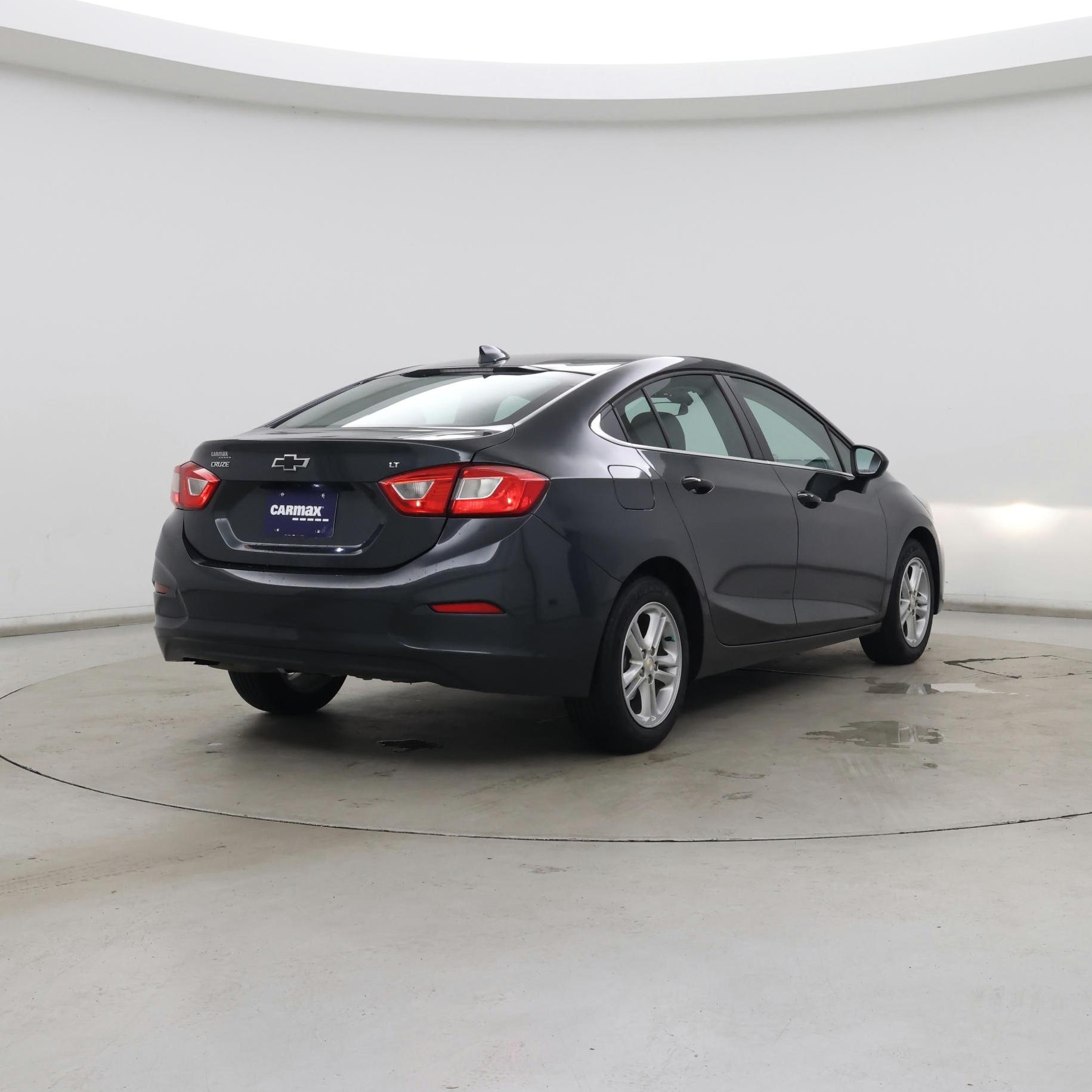 Thumbnail: 2018 Chevrolet Cruze - 8