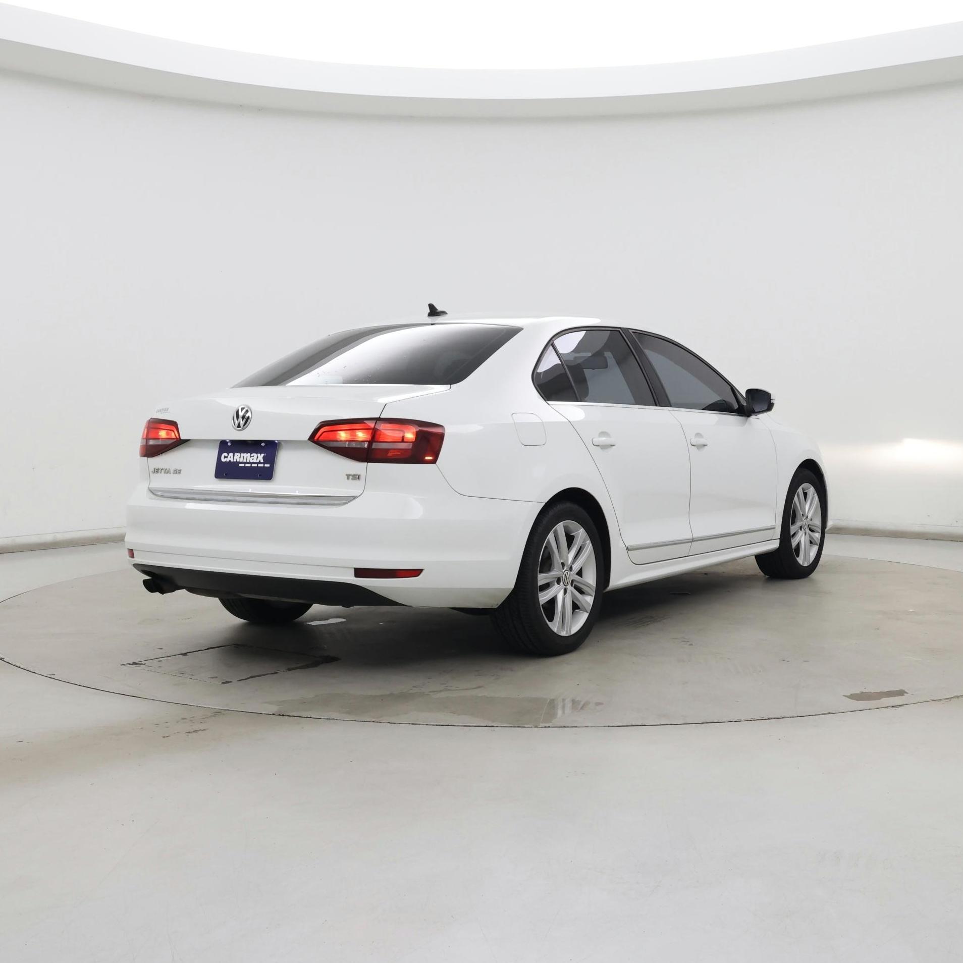 Thumbnail: 2017 Volkswagen Jetta - 8