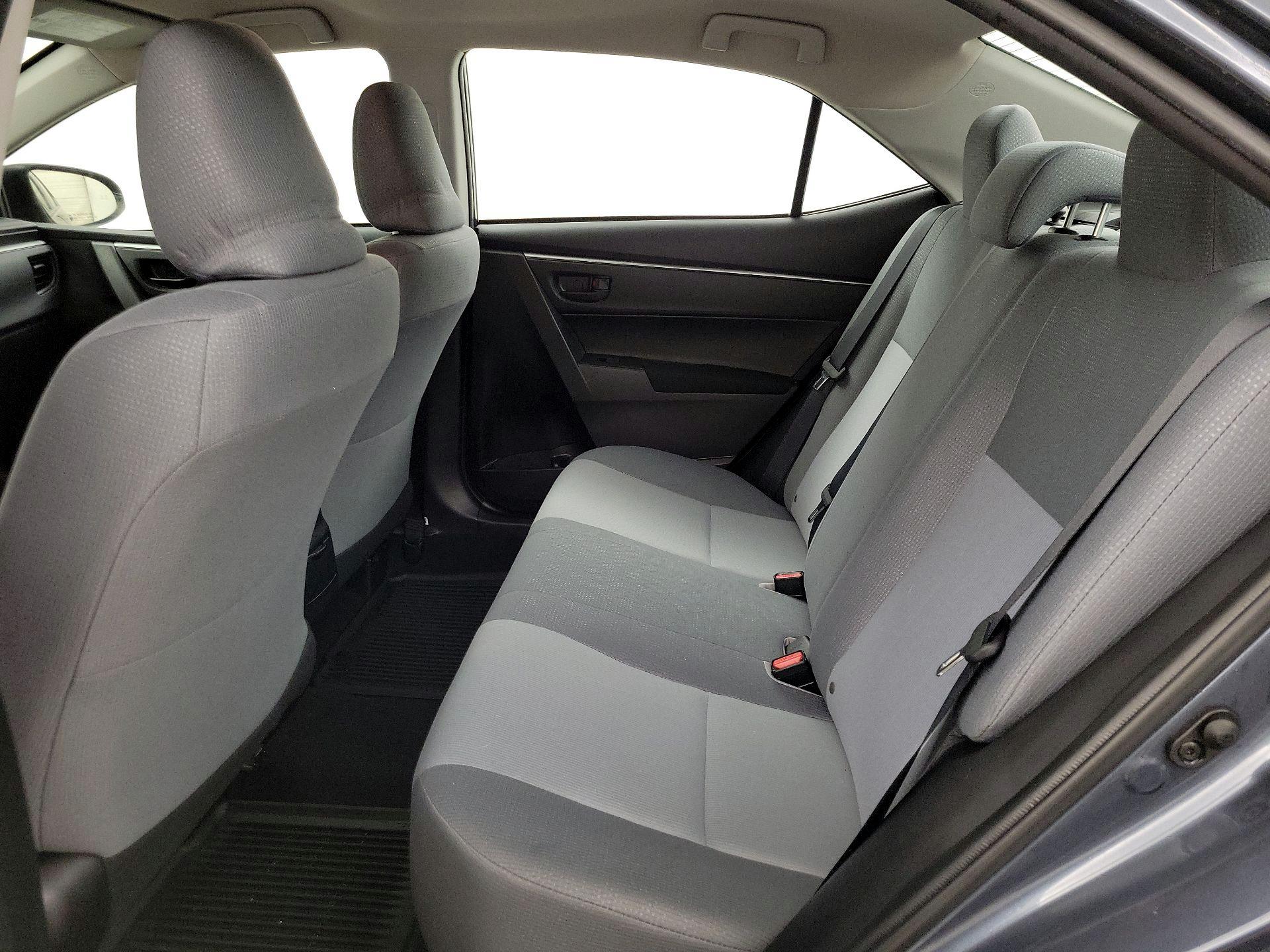 Thumbnail: 2016 Toyota Corolla - 18