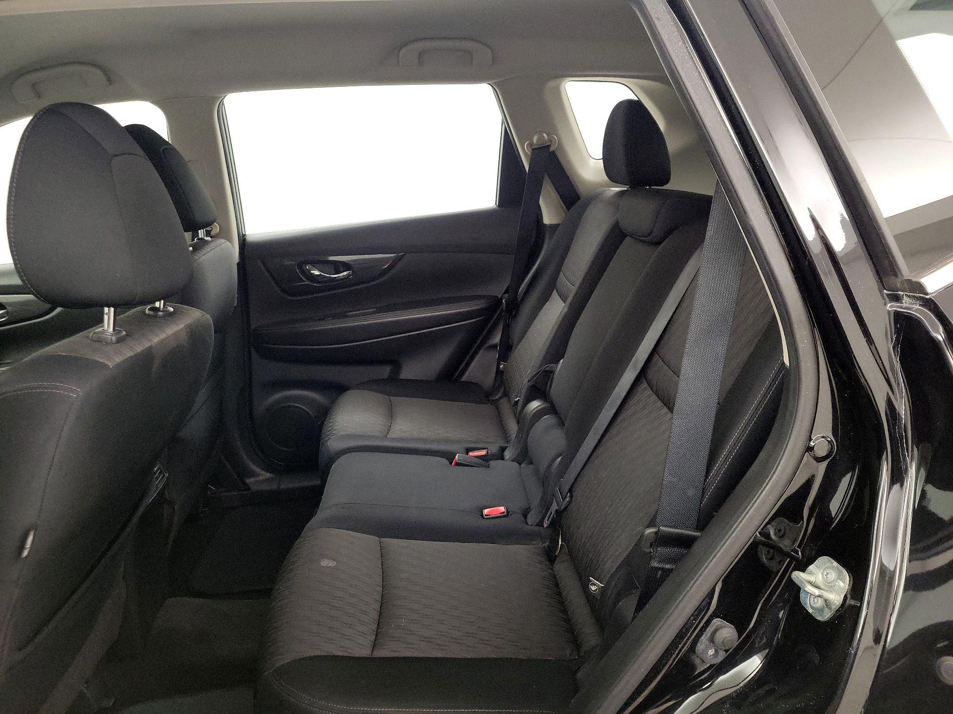 Thumbnail: 2018 Nissan Rogue - 19