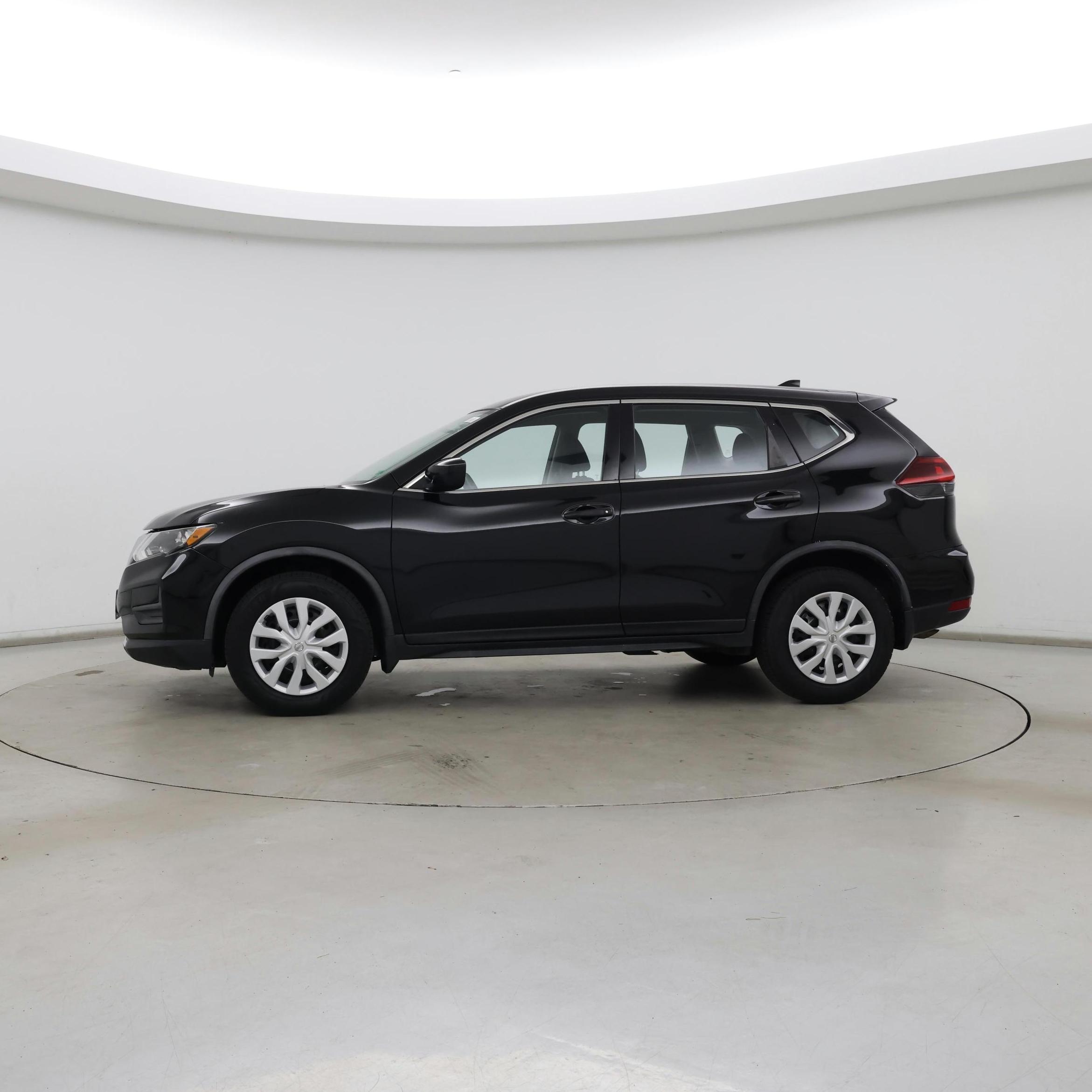 Thumbnail: 2018 Nissan Rogue - 3