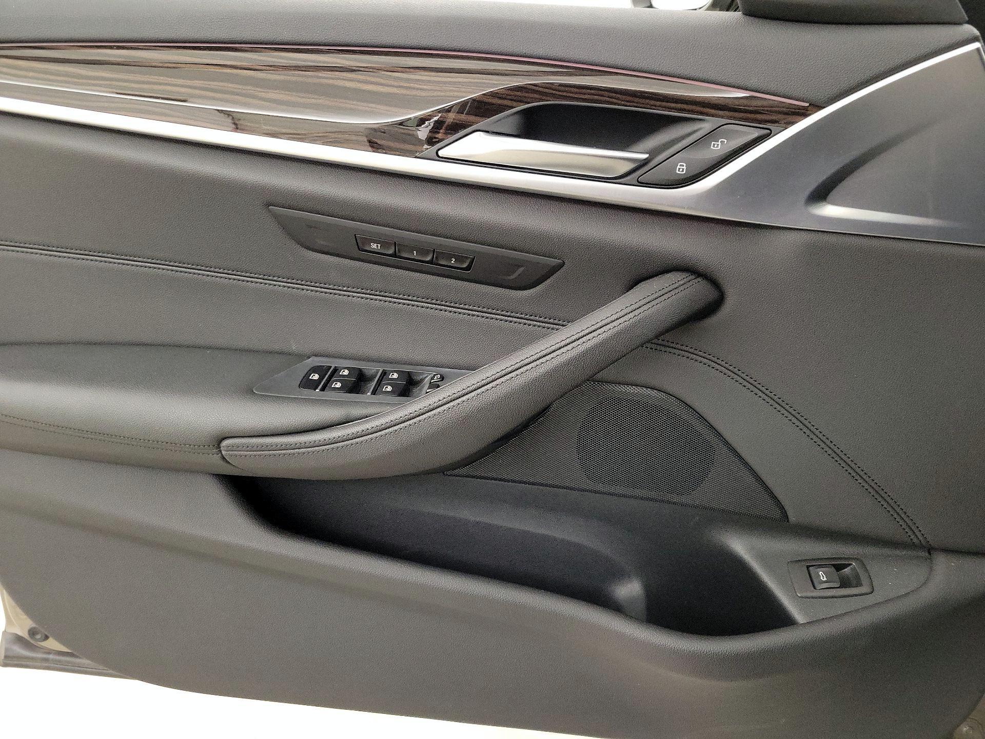 Thumbnail: 2019 BMW 5 Series - 12