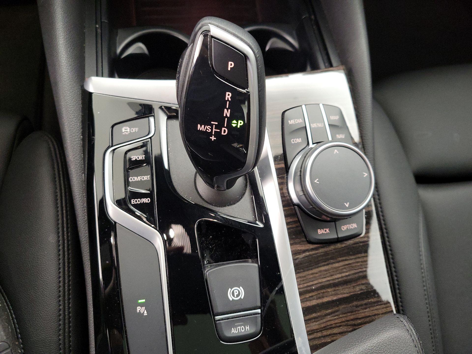 Thumbnail: 2019 BMW 5 Series - 18