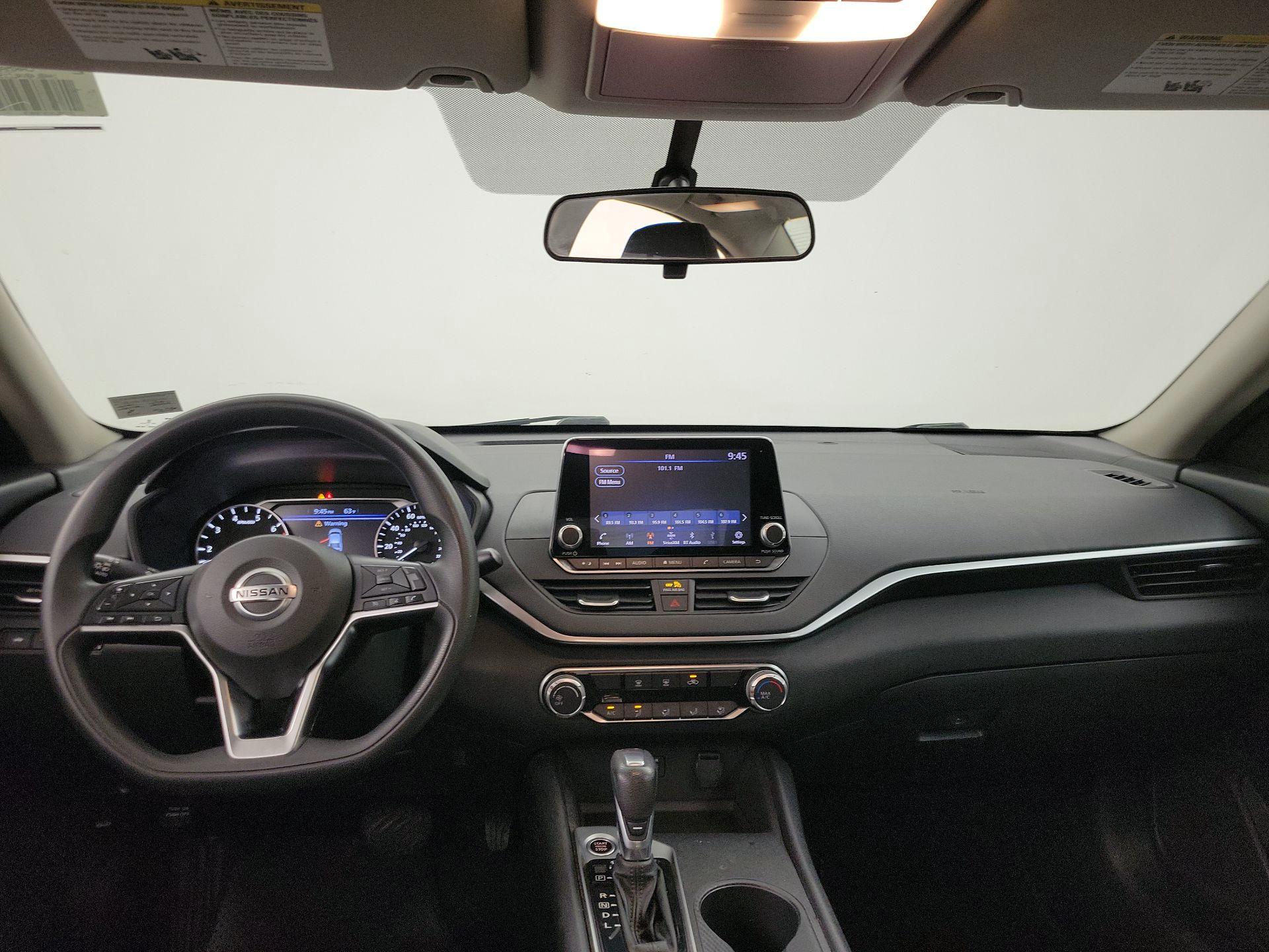 Thumbnail: 2020 Nissan Altima - 9