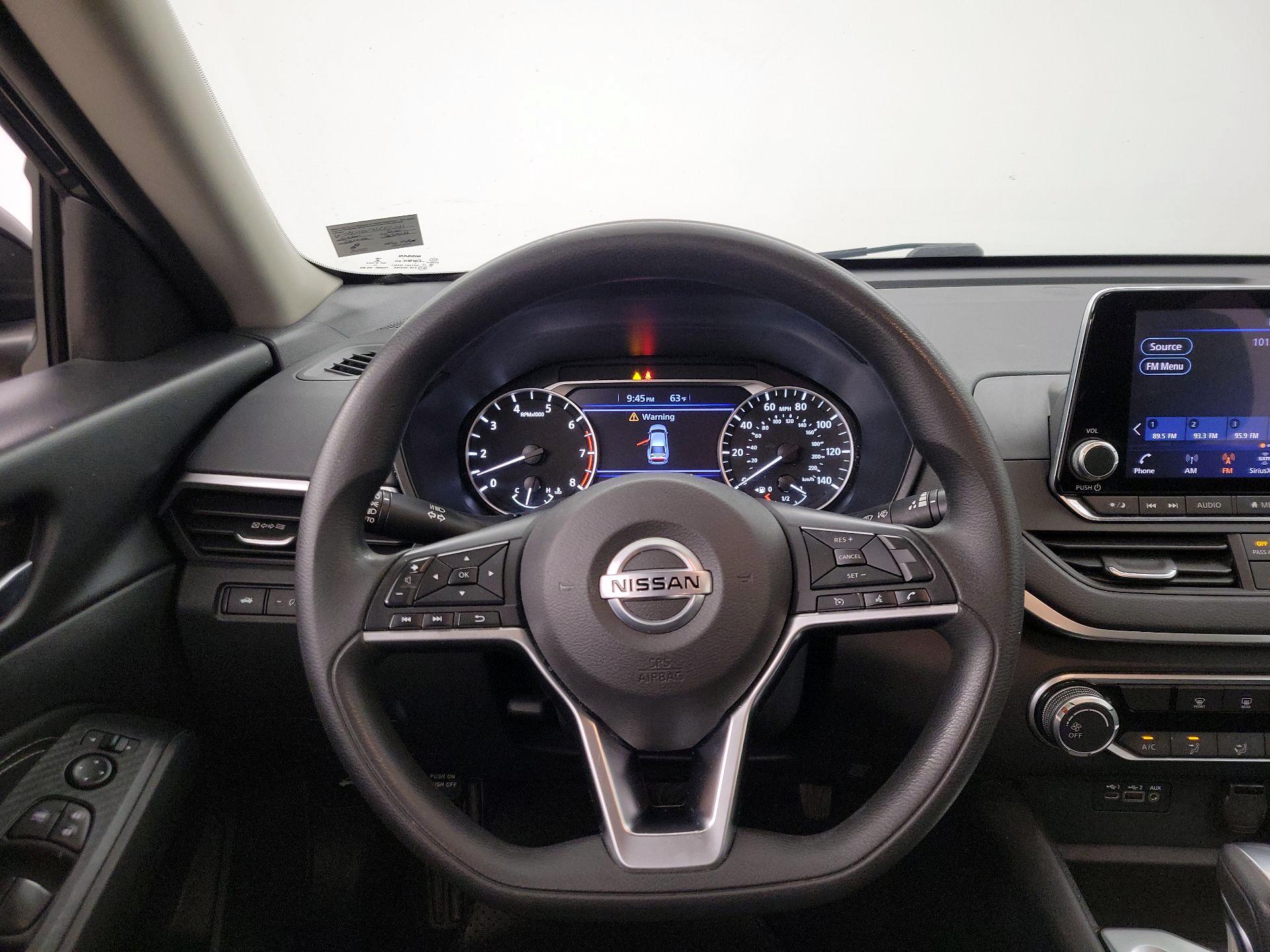 Thumbnail: 2020 Nissan Altima - 10