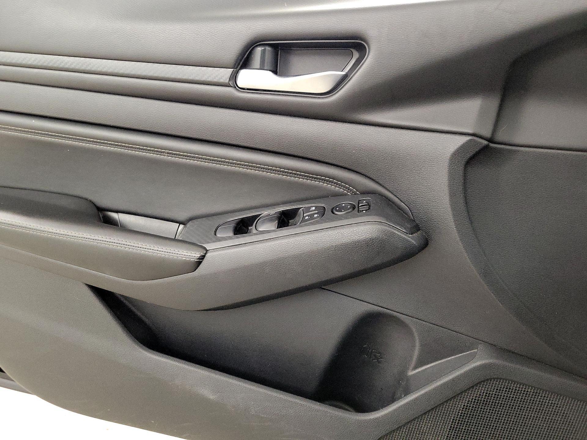 Thumbnail: 2020 Nissan Altima - 12