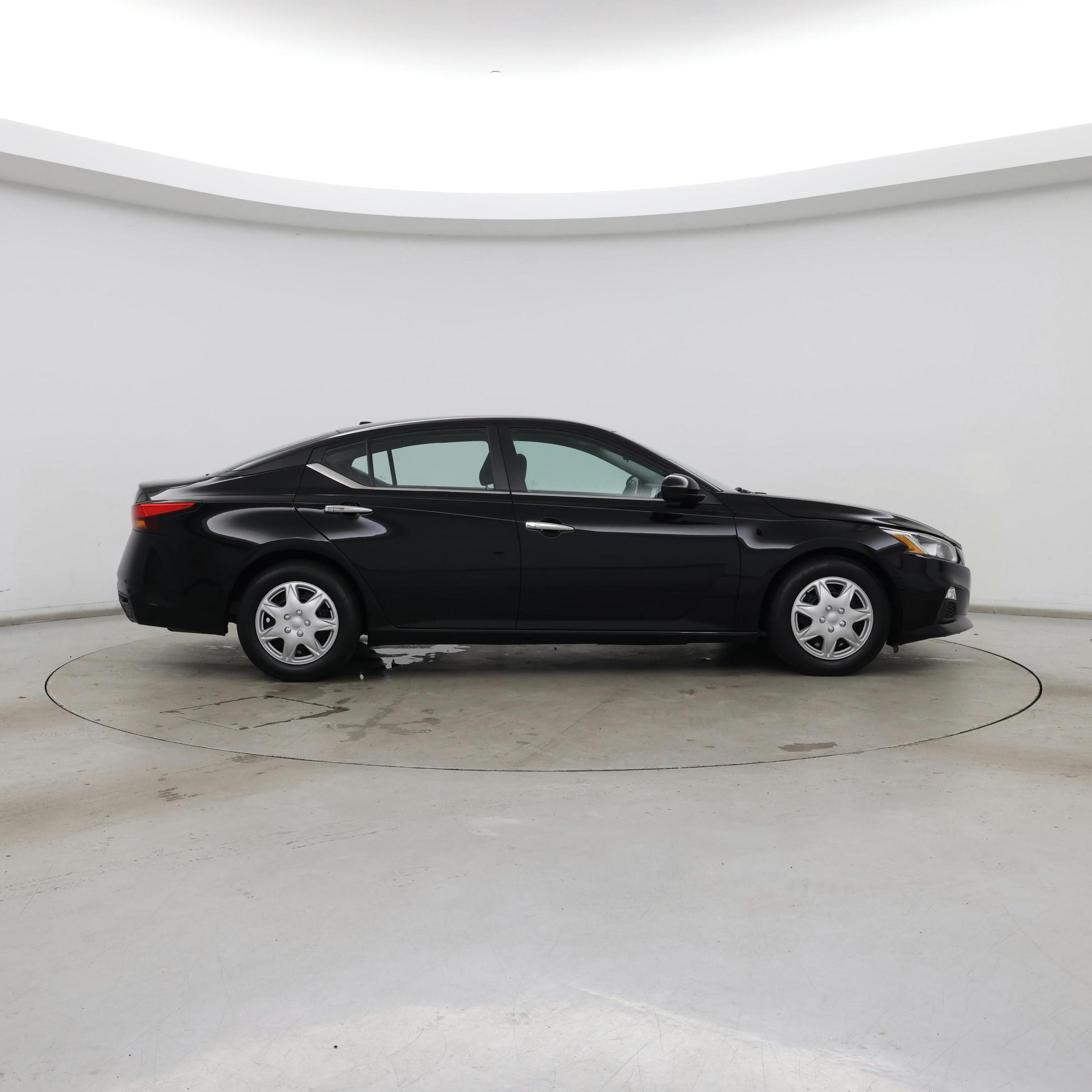 Thumbnail: 2020 Nissan Altima - 7