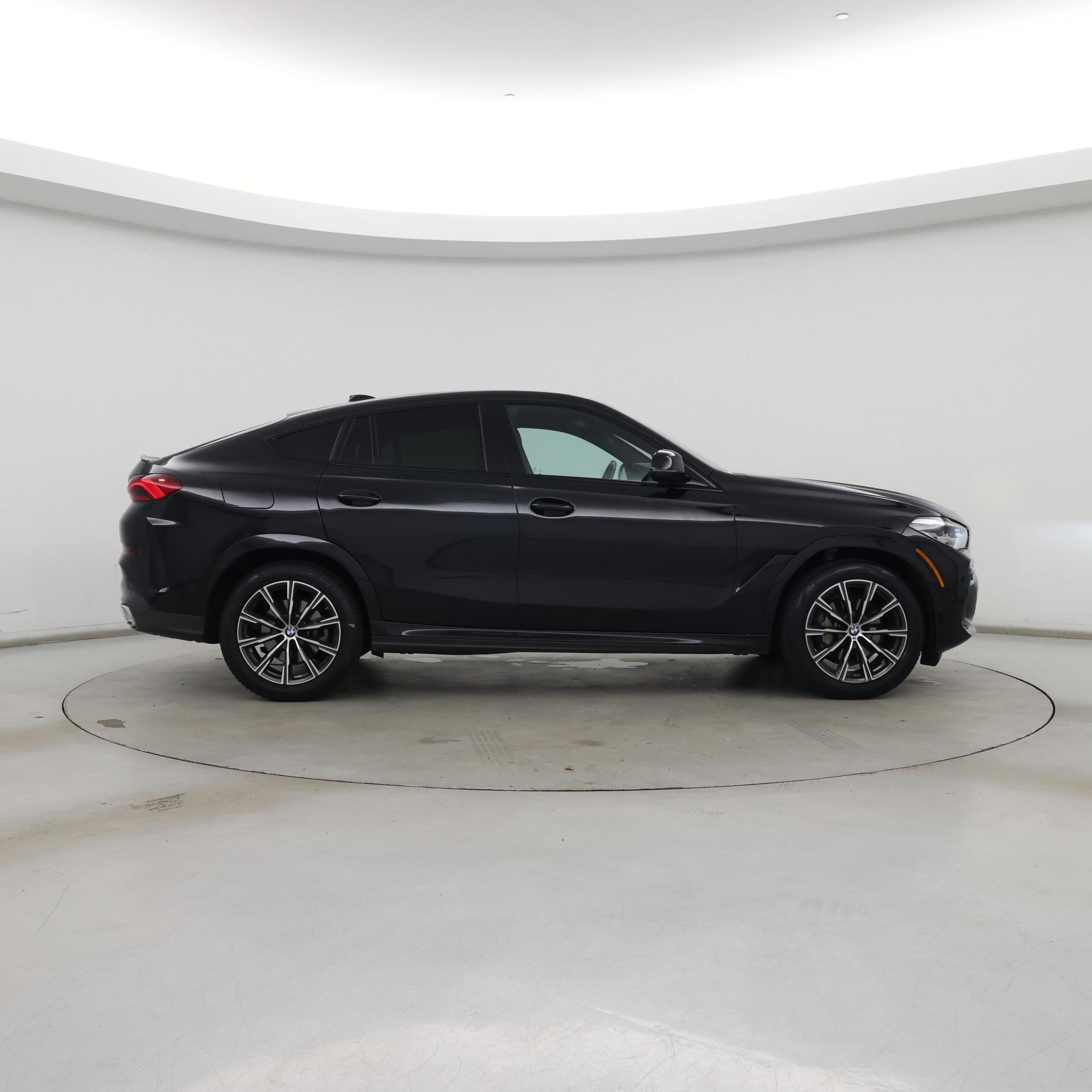 Thumbnail: 2023 BMW X6 - 7