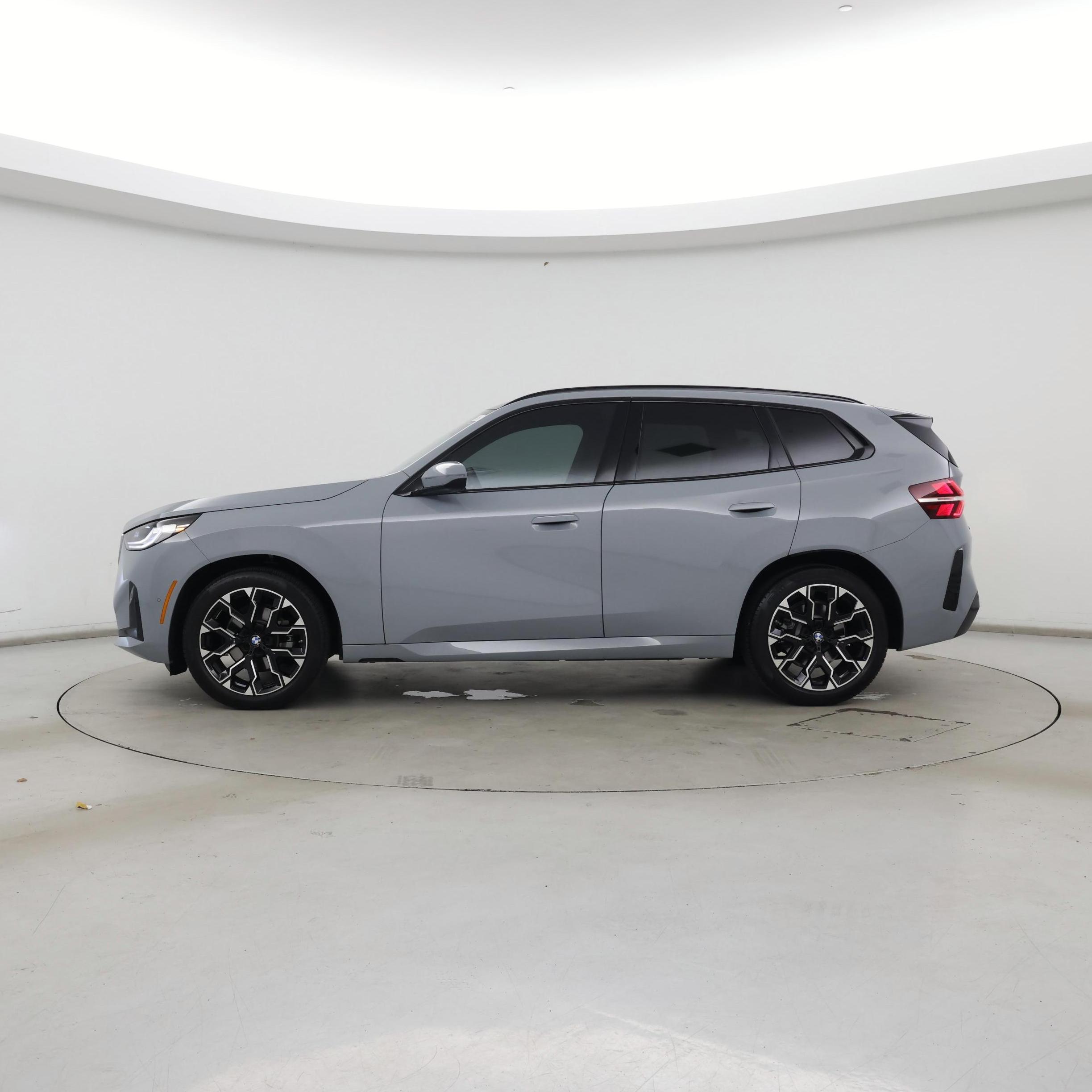 Thumbnail: 2025 BMW X3 - 3