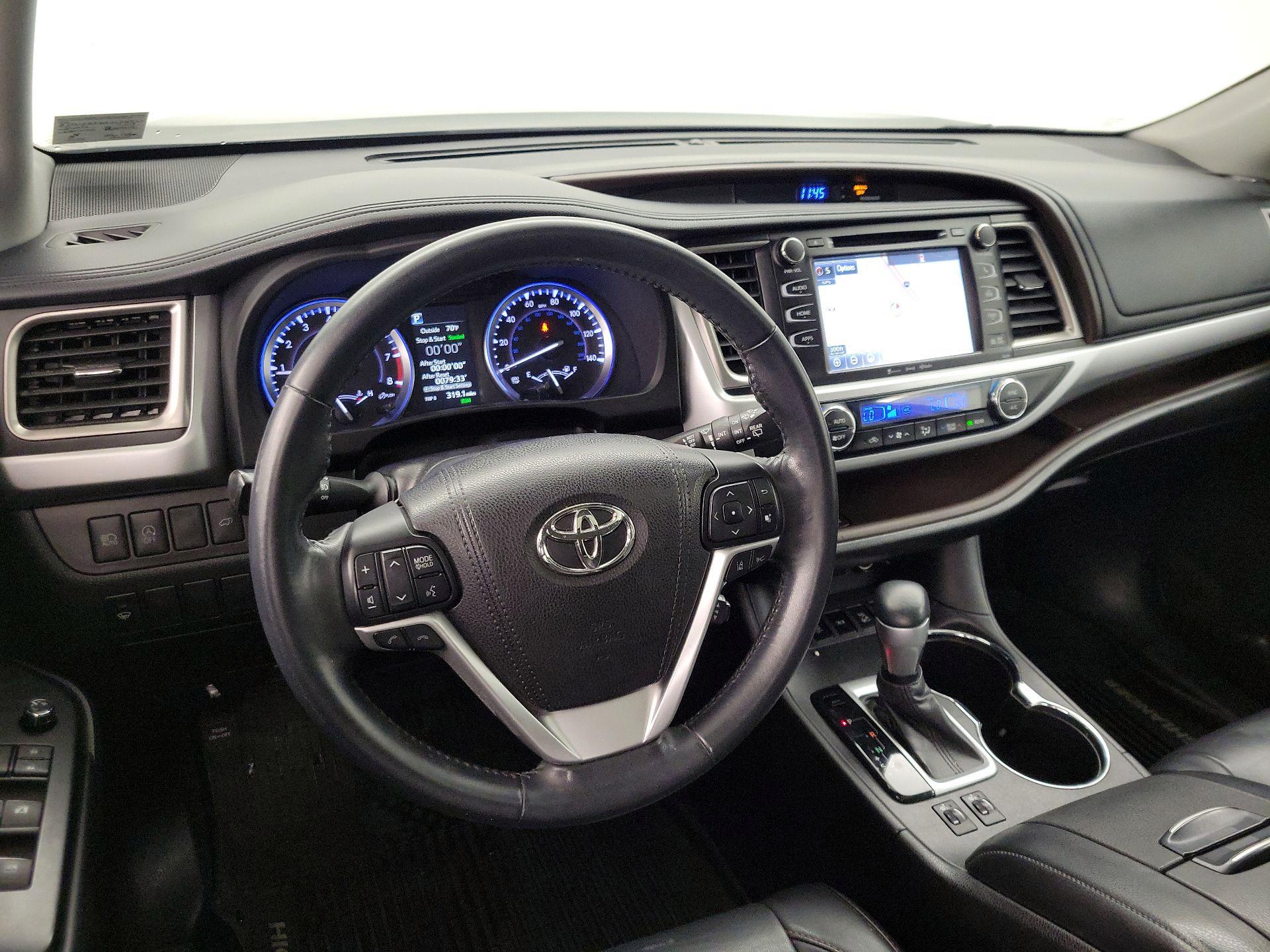 Thumbnail: 2018 Toyota Highlander - 9