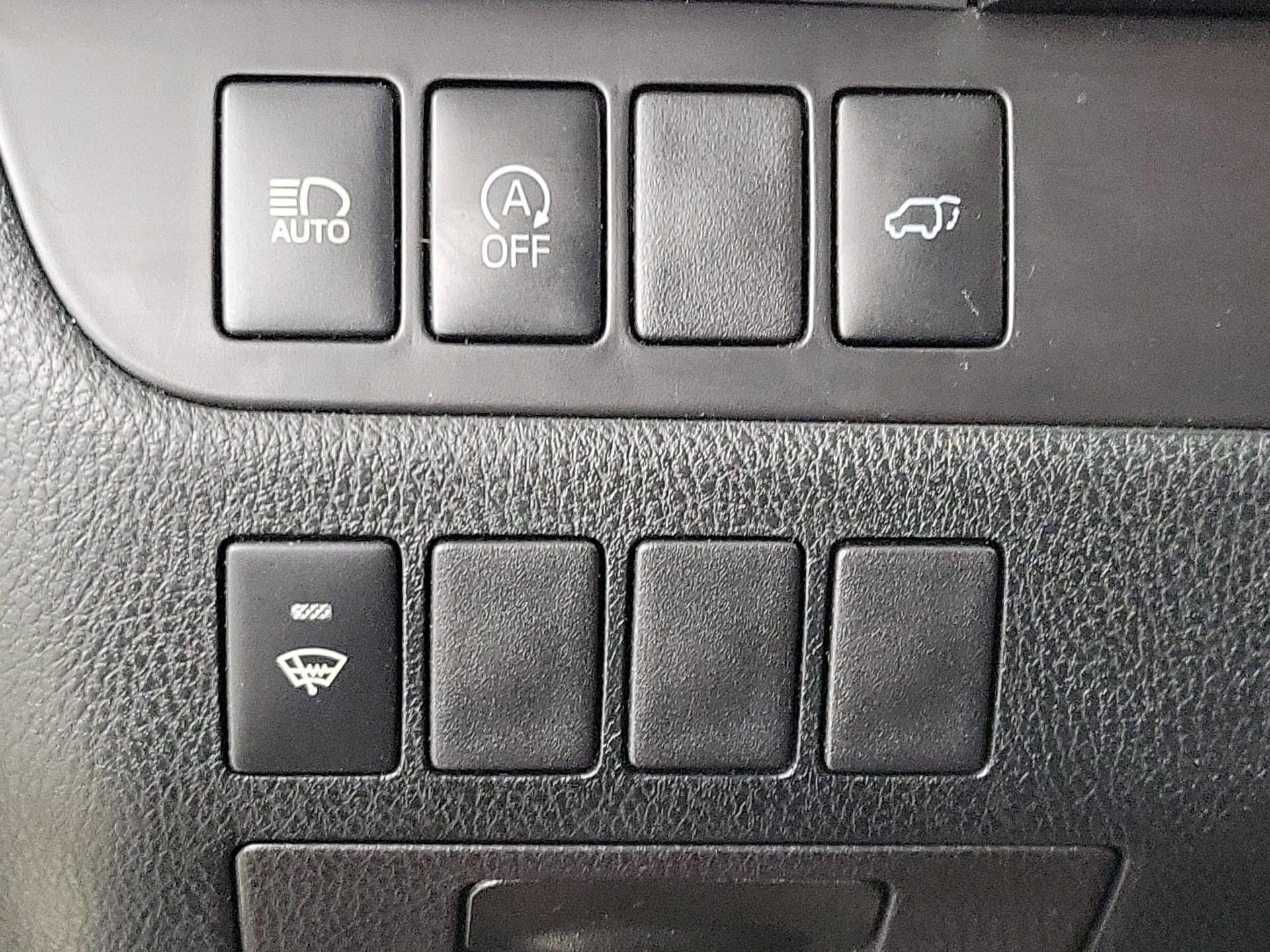 Thumbnail: 2018 Toyota Highlander - 13