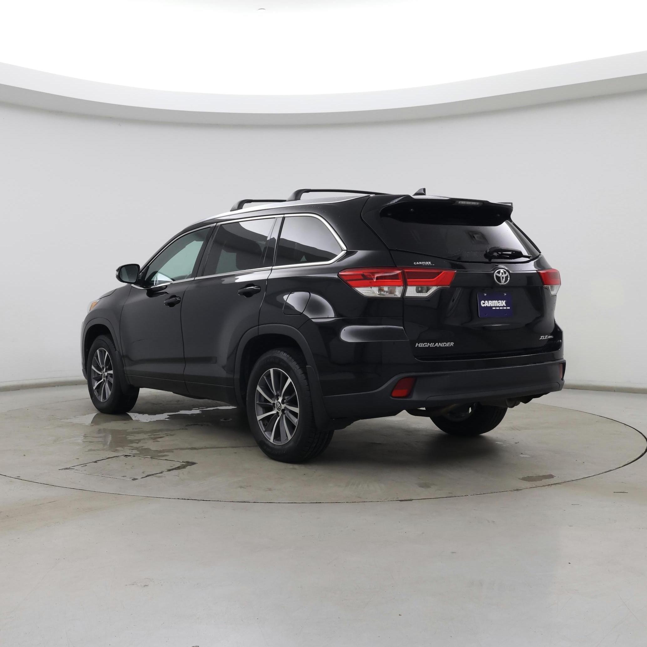 Thumbnail: 2018 Toyota Highlander - 2
