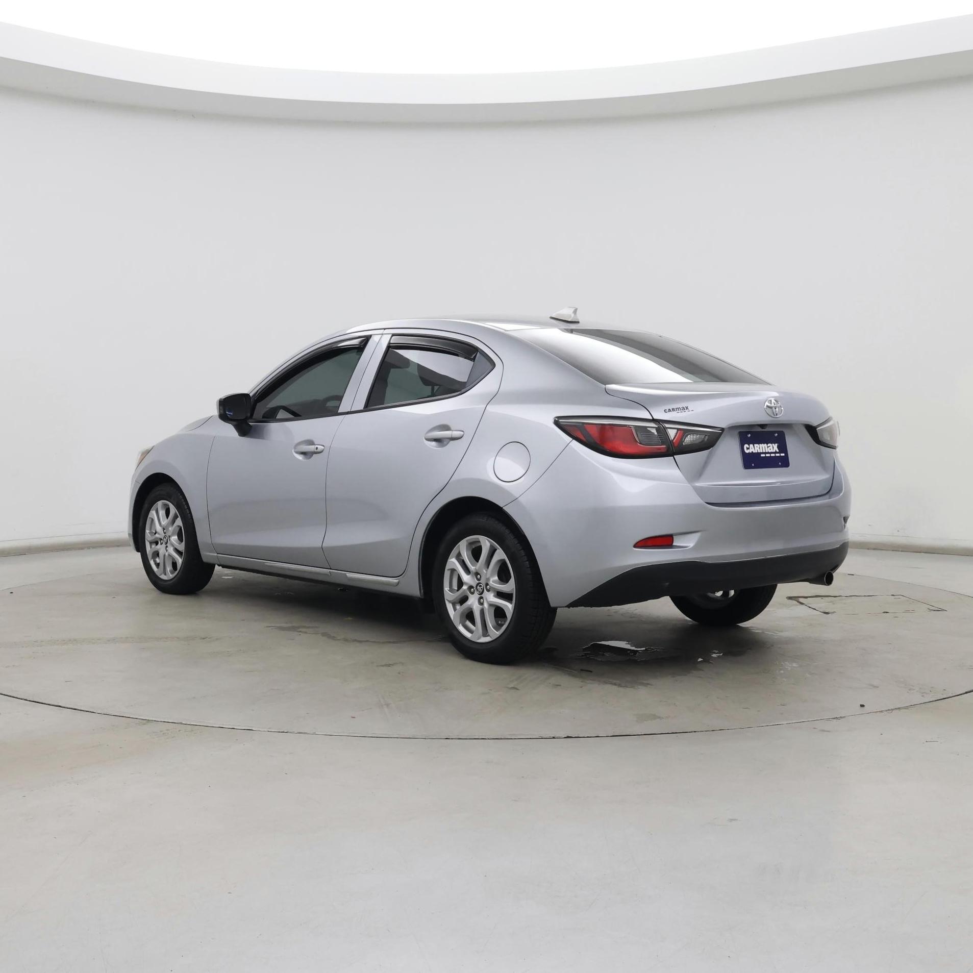 Thumbnail: 2018 Toyota Yaris iA - 2