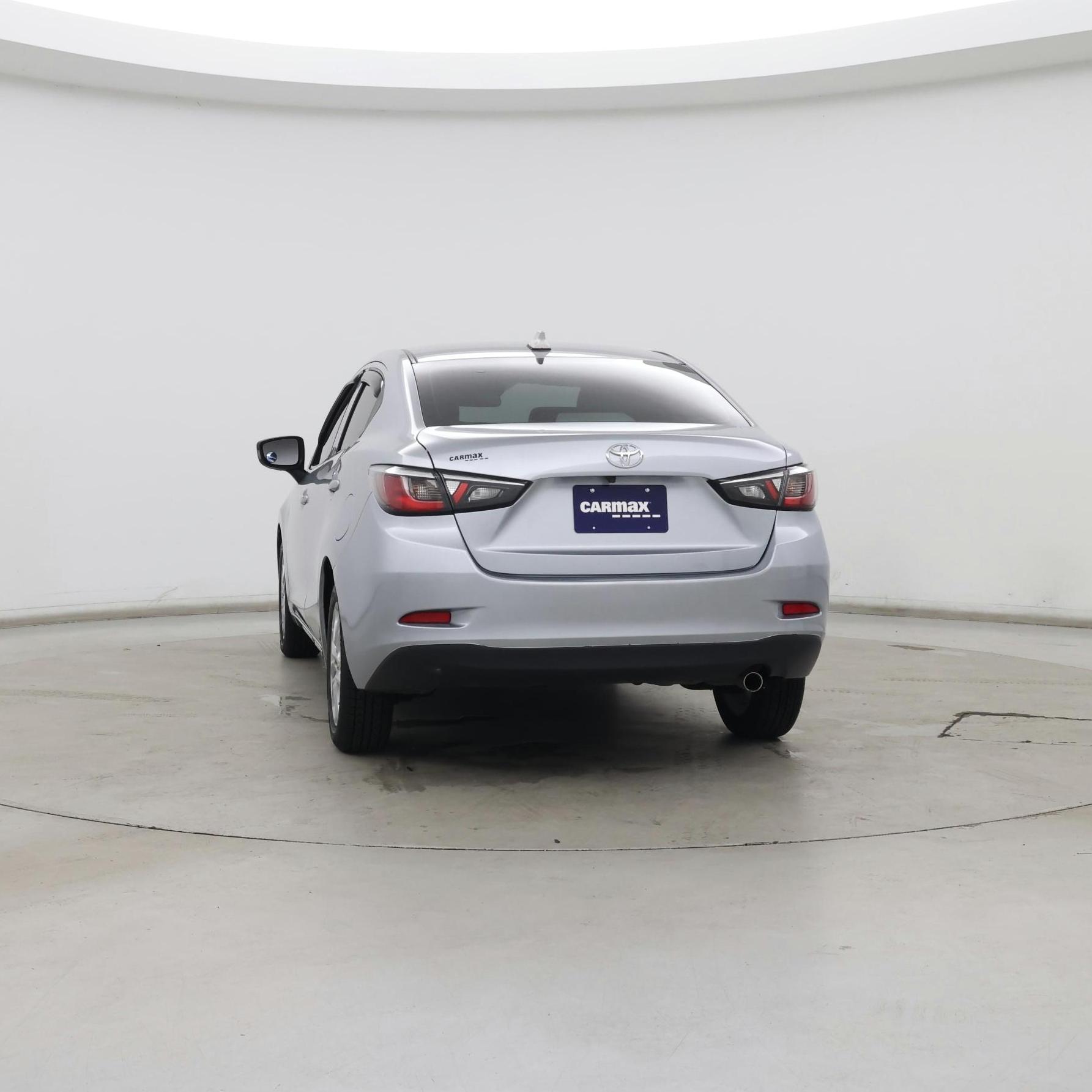 Thumbnail: 2018 Toyota Yaris iA - 6