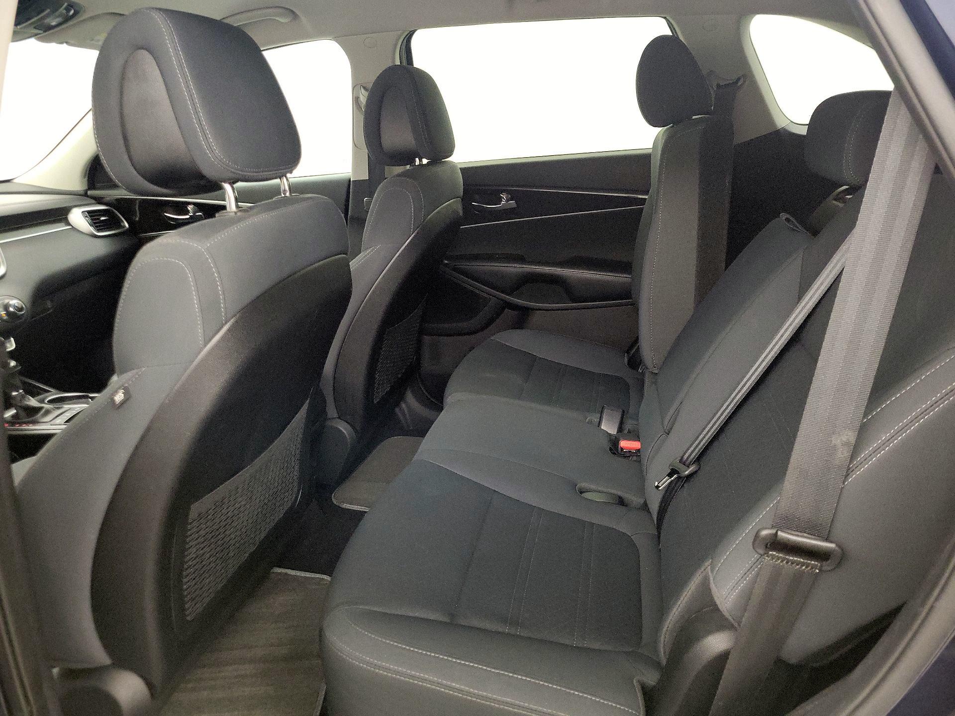 Thumbnail: 2016 Kia Sorento - 19