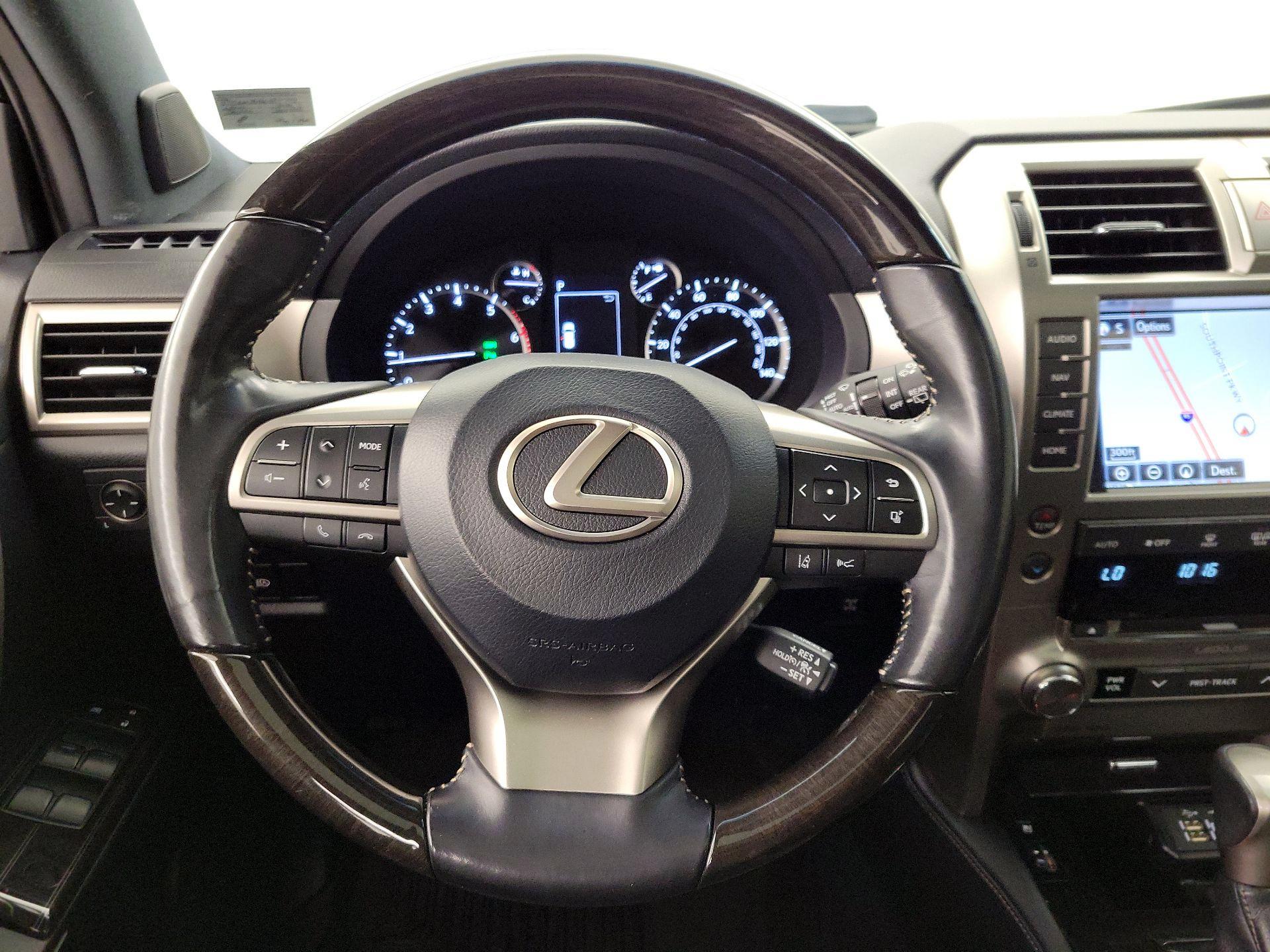 Thumbnail: 2020 Lexus GX - 10