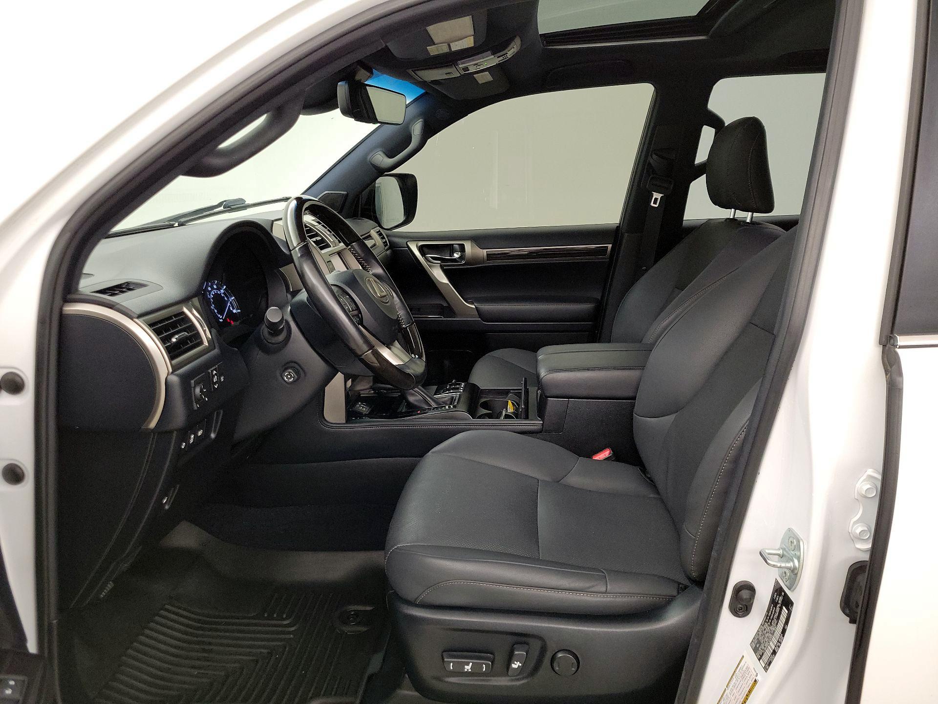 Thumbnail: 2020 Lexus GX - 11