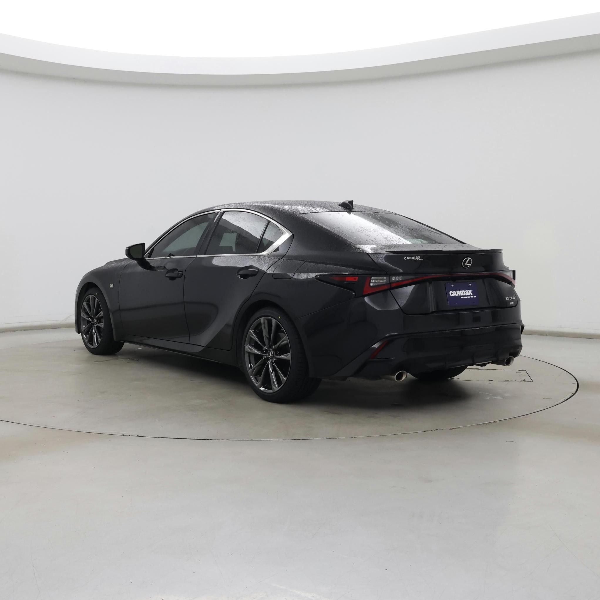 Thumbnail: 2022 Lexus IS - 2