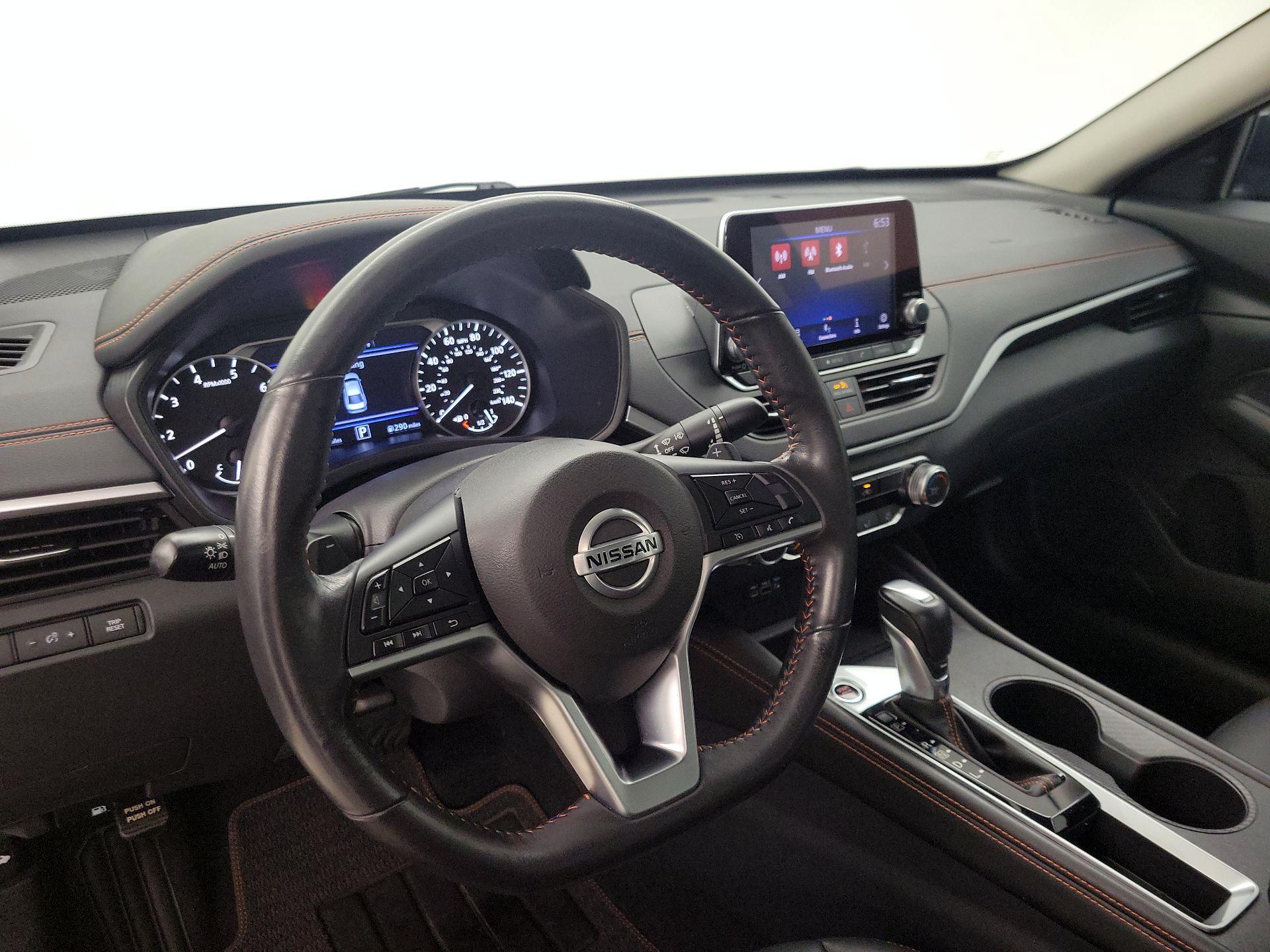 Thumbnail: 2022 Nissan Altima - 9