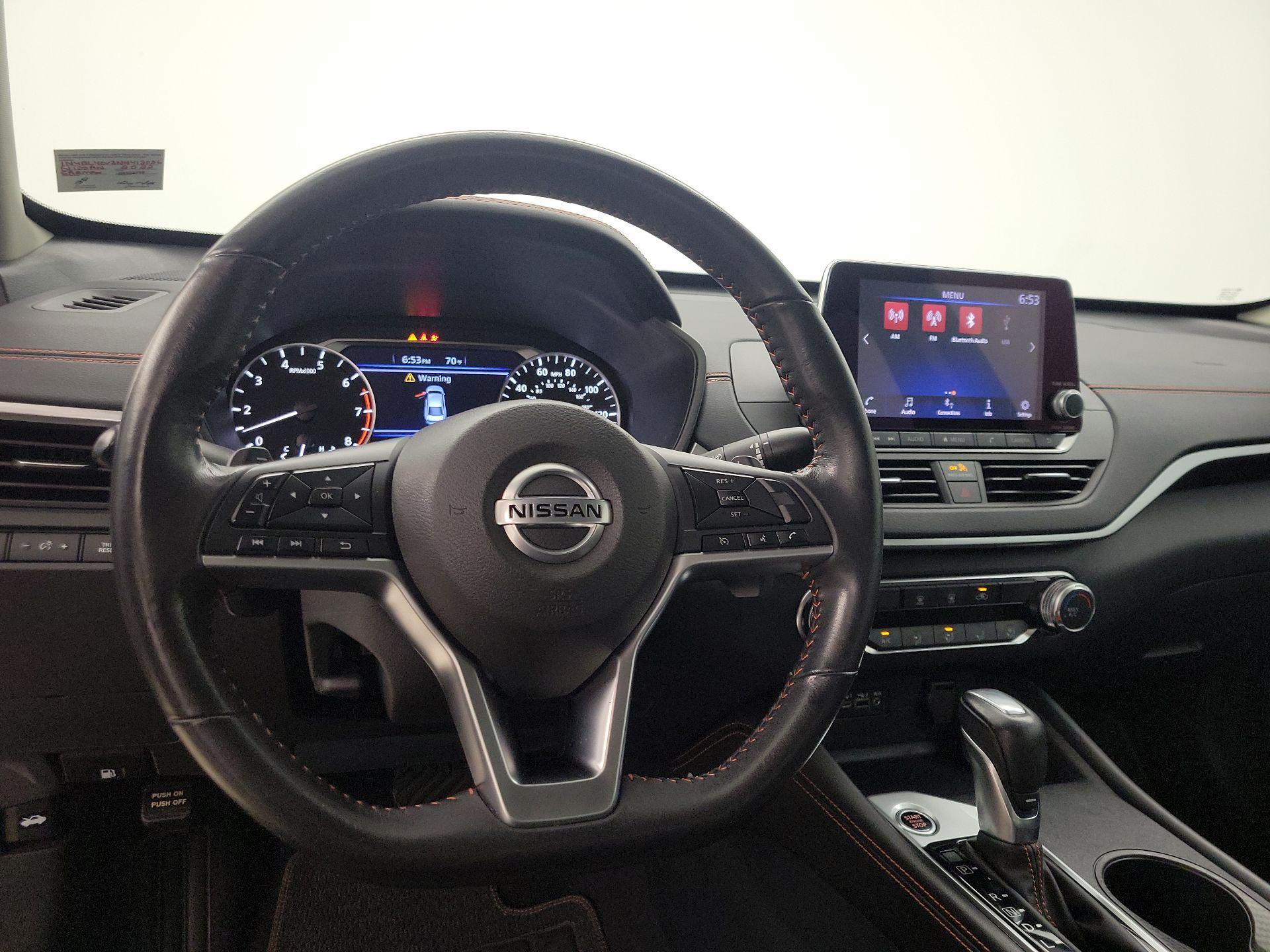 Thumbnail: 2022 Nissan Altima - 10