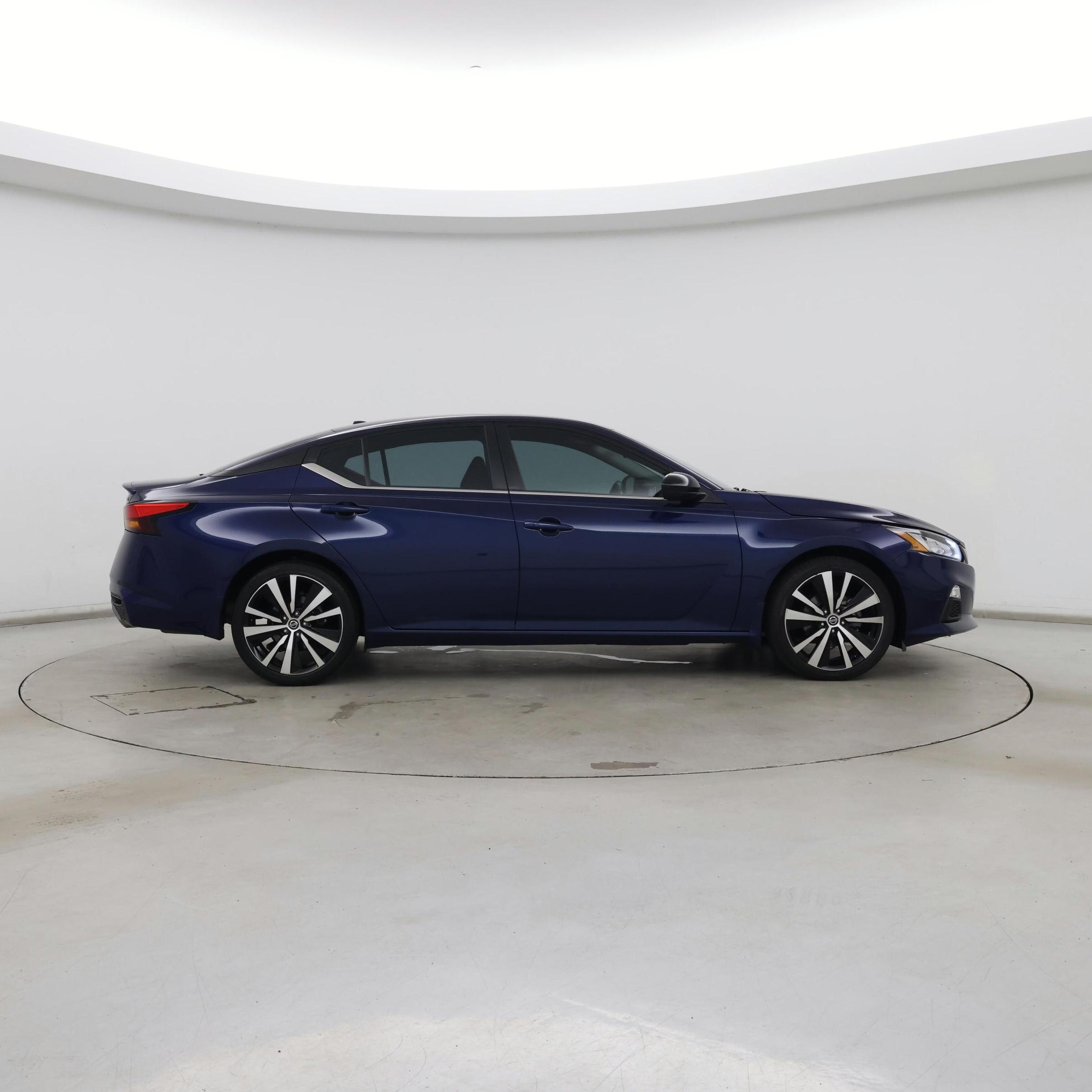 Thumbnail: 2022 Nissan Altima - 7