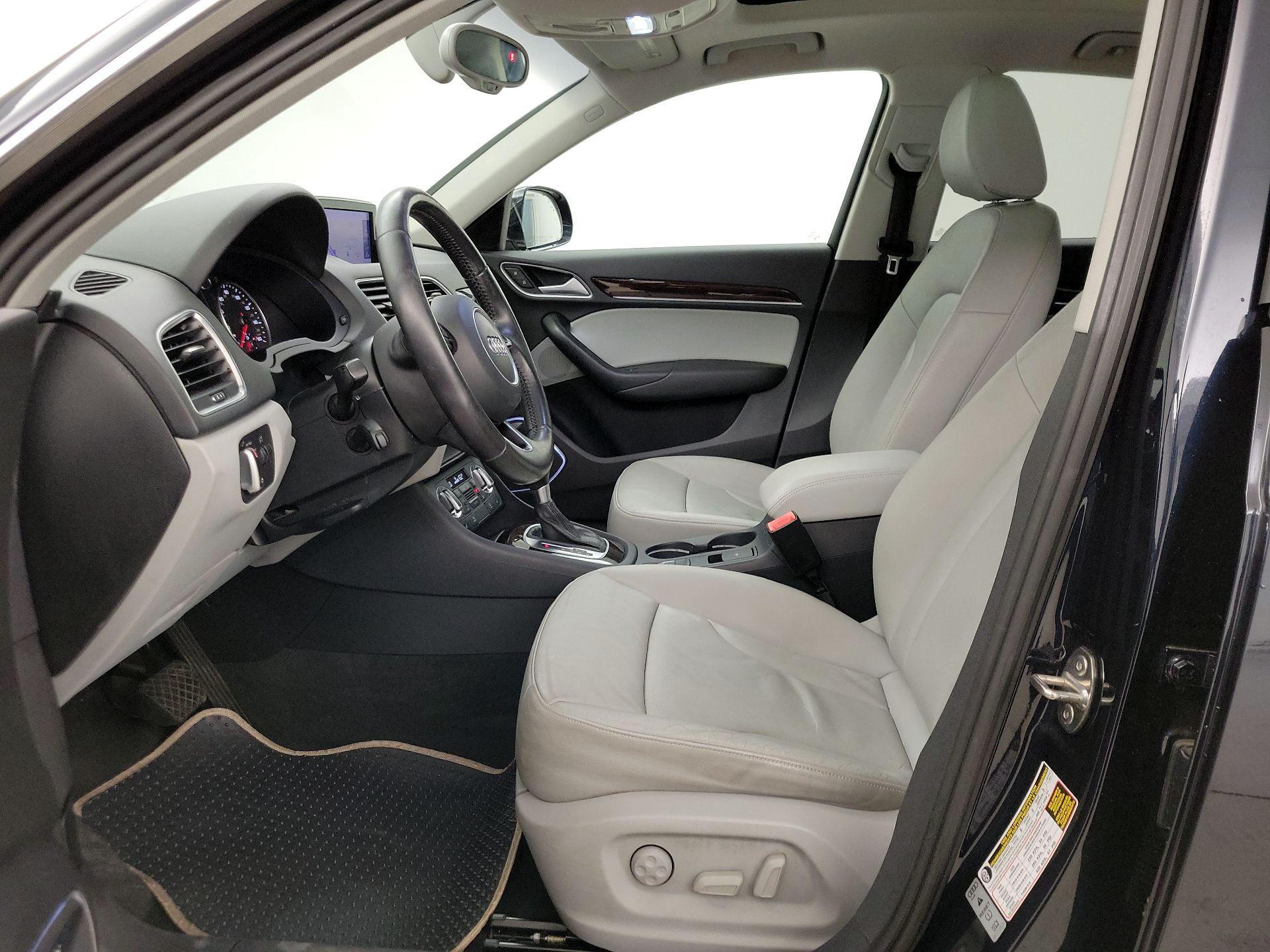 Thumbnail: 2015 Audi Q3 - 11