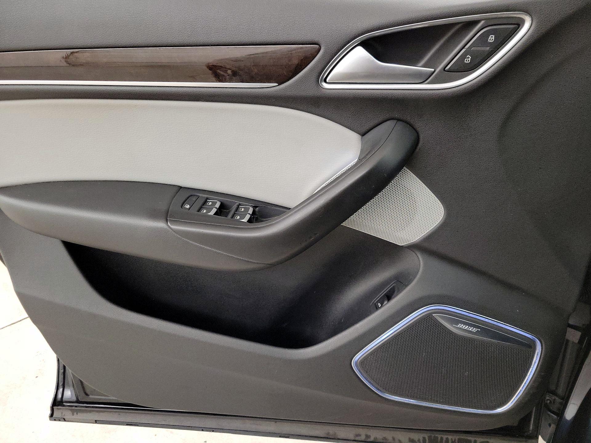 Thumbnail: 2015 Audi Q3 - 12