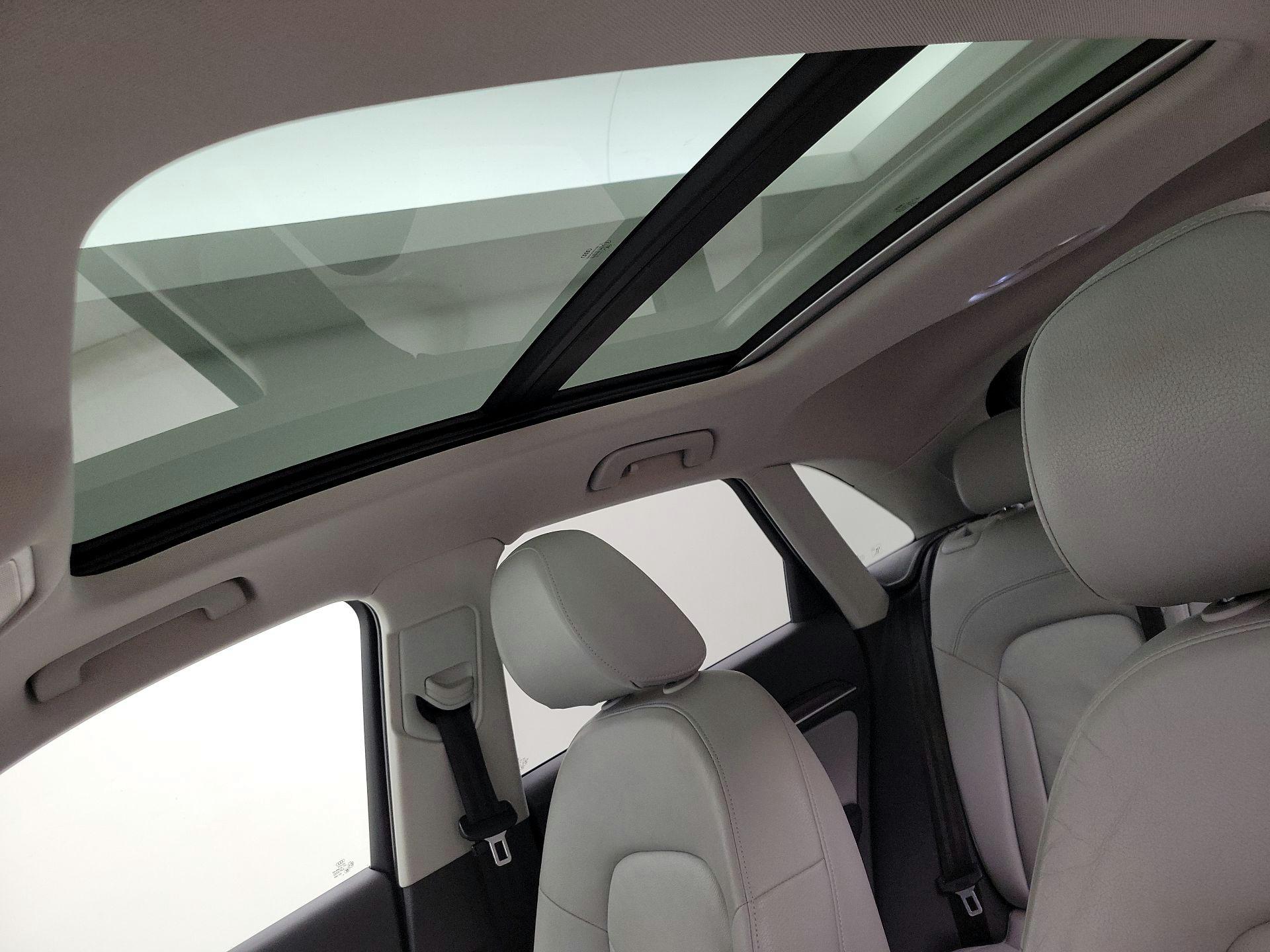 Thumbnail: 2015 Audi Q3 - 20