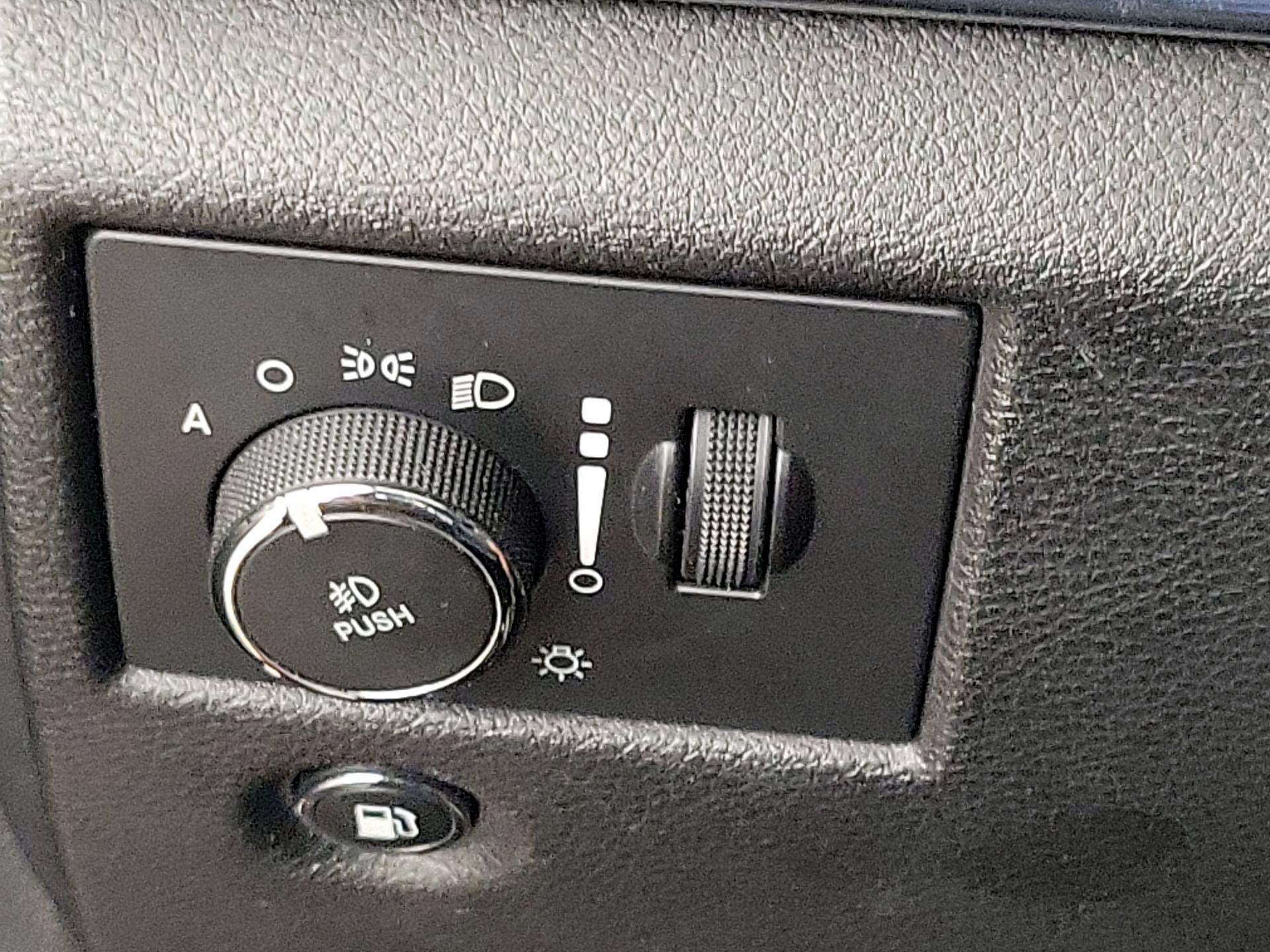 Thumbnail: 2019 Jeep Grand Cherokee - 13