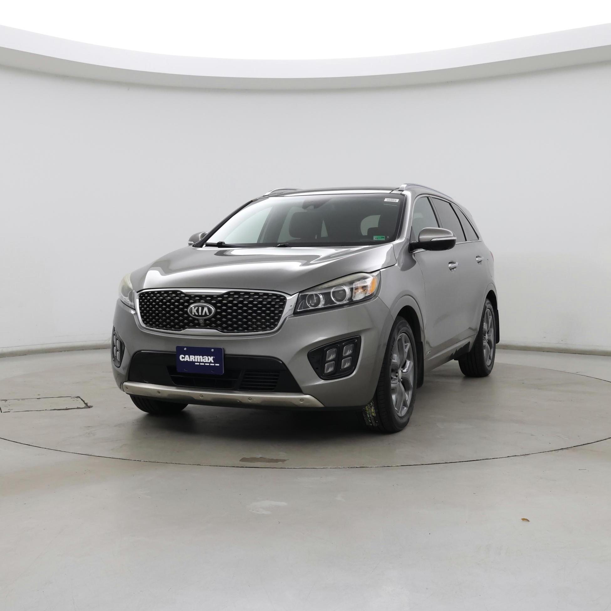 Thumbnail: 2016 Kia Sorento - 4