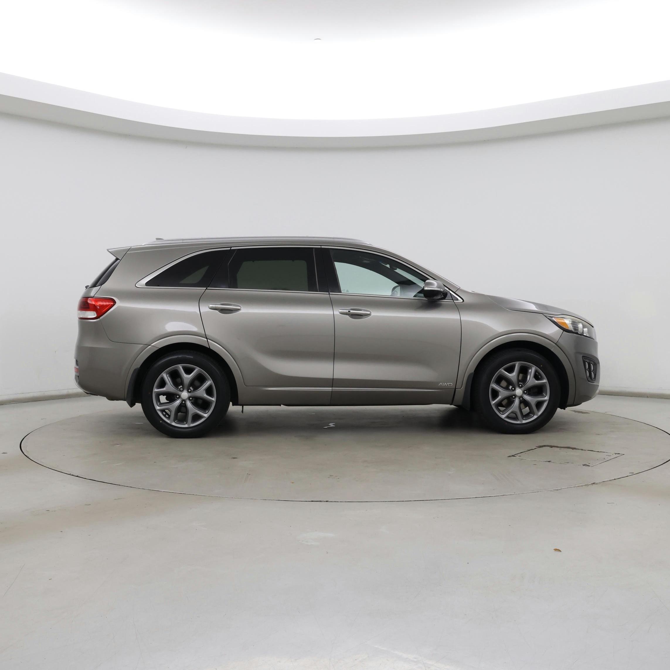 Thumbnail: 2016 Kia Sorento - 7