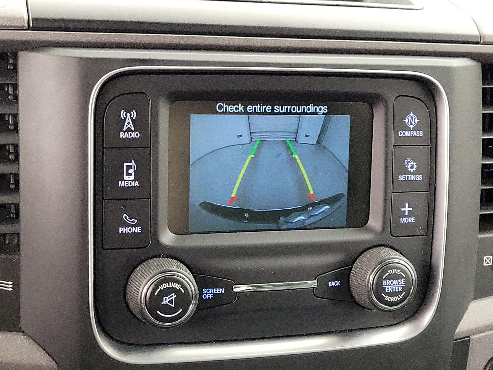 Thumbnail: 2019 RAM 1500 Classic - 14