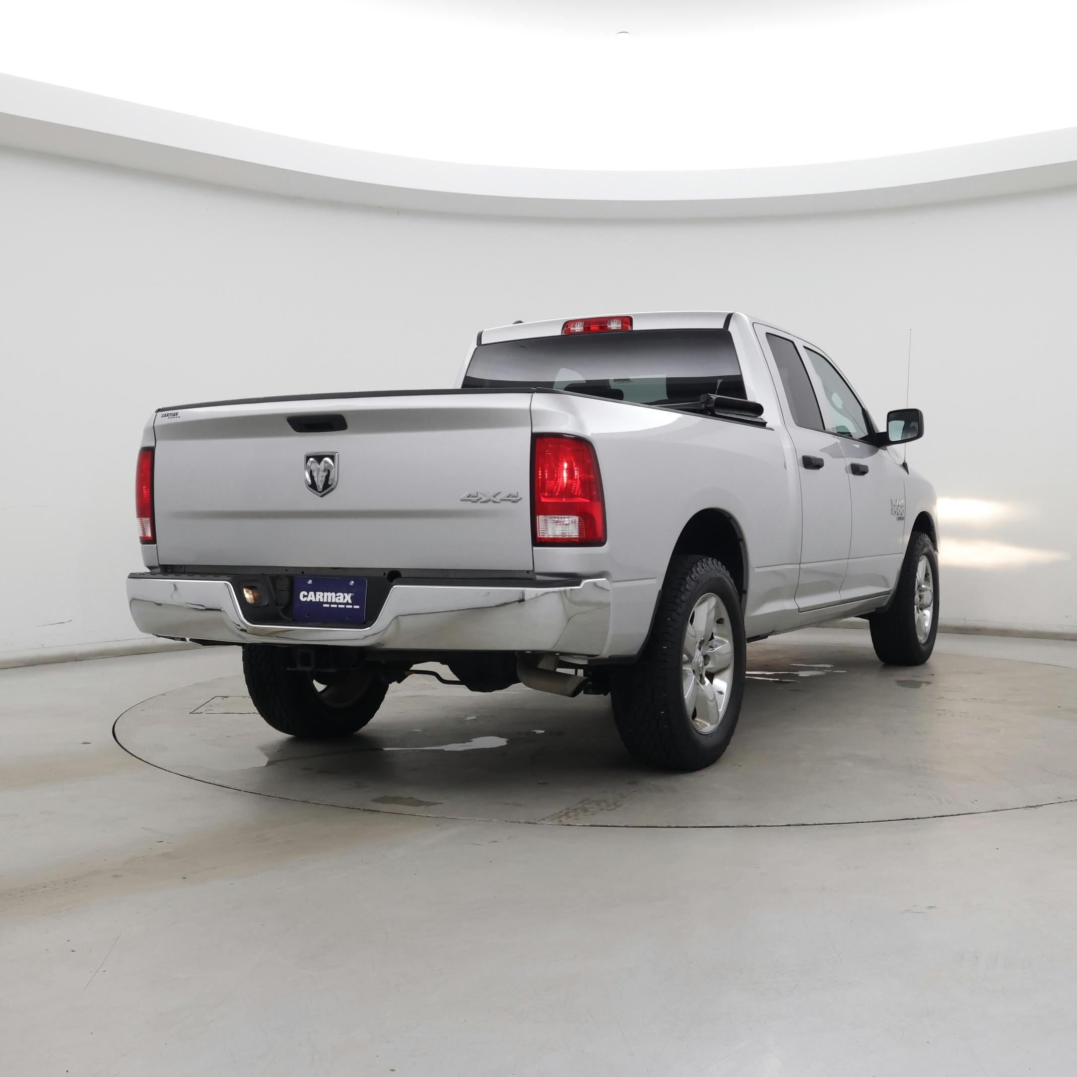 Thumbnail: 2019 RAM 1500 Classic - 8