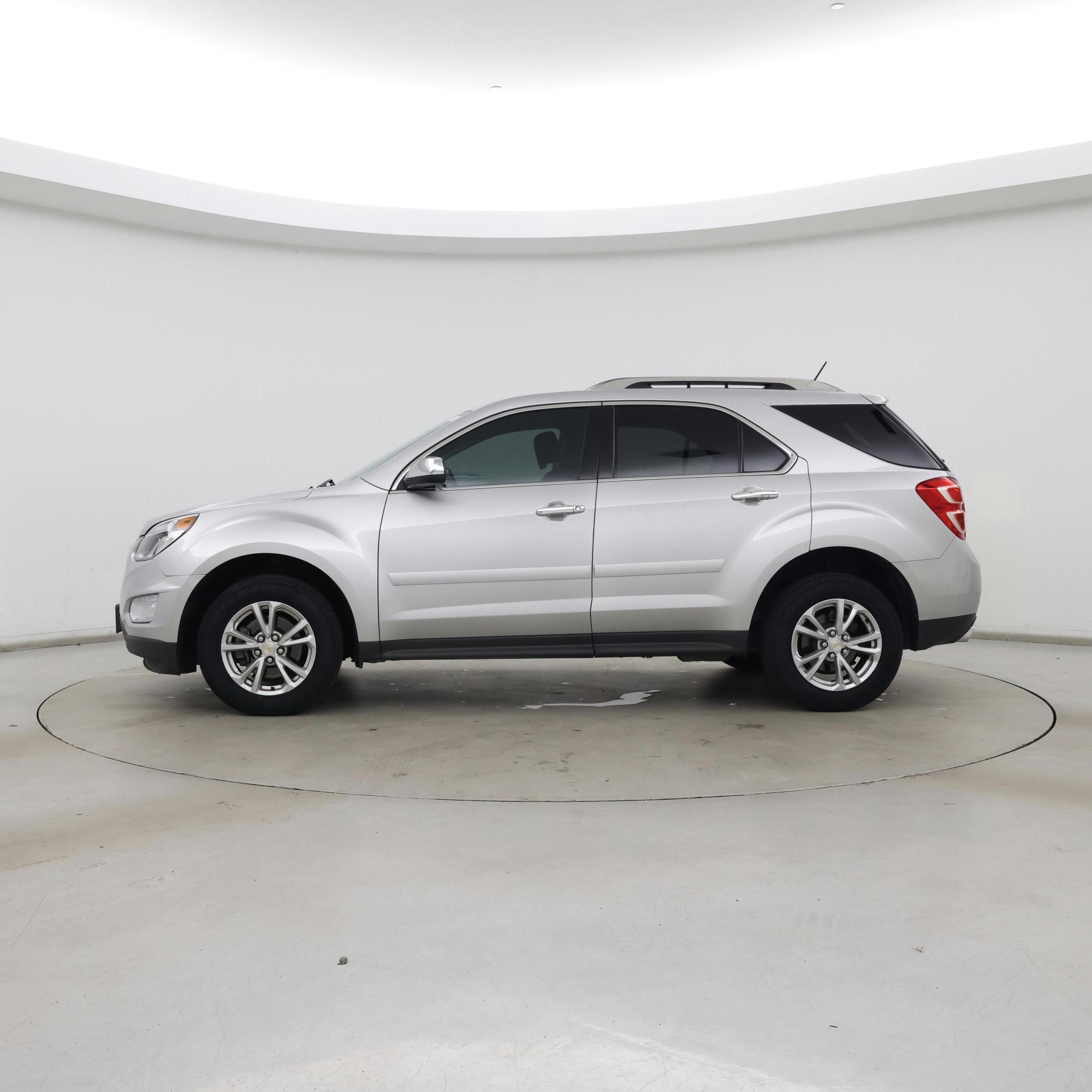 Thumbnail: 2017 Chevrolet Equinox - 3