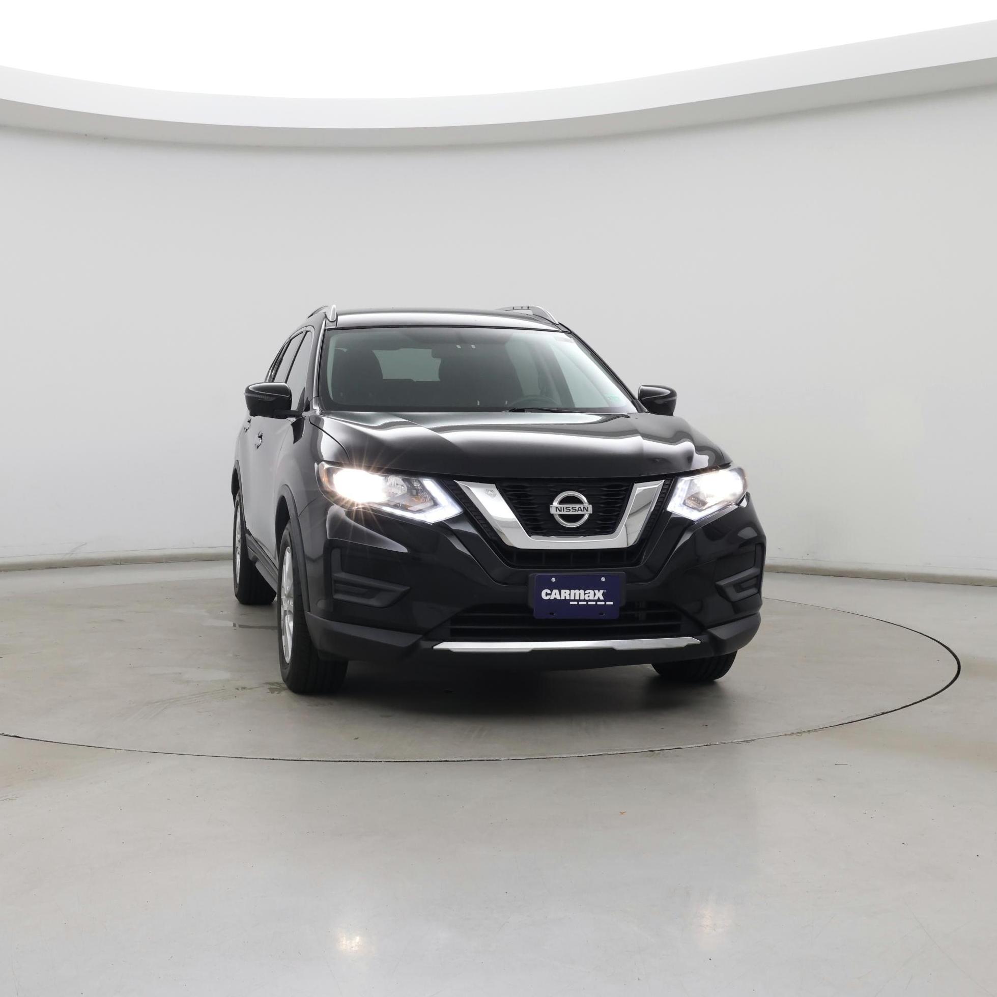 Thumbnail: 2017 Nissan Rogue - 5