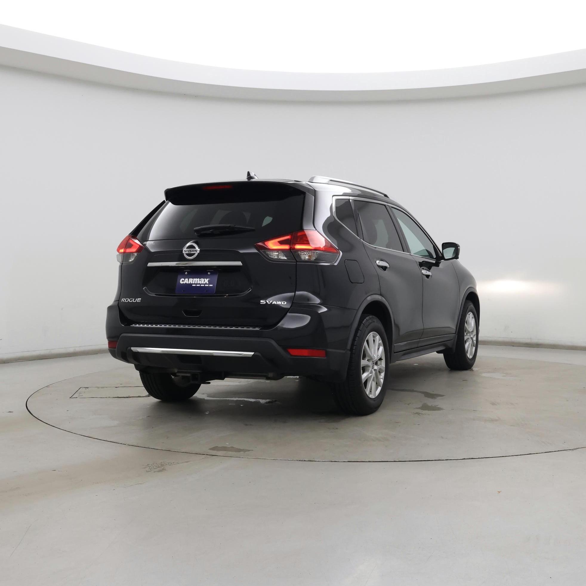 Thumbnail: 2017 Nissan Rogue - 8