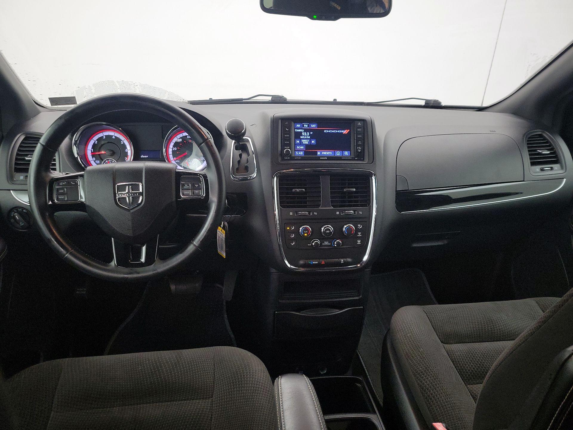 Thumbnail: 2018 Dodge Grand Caravan - 9