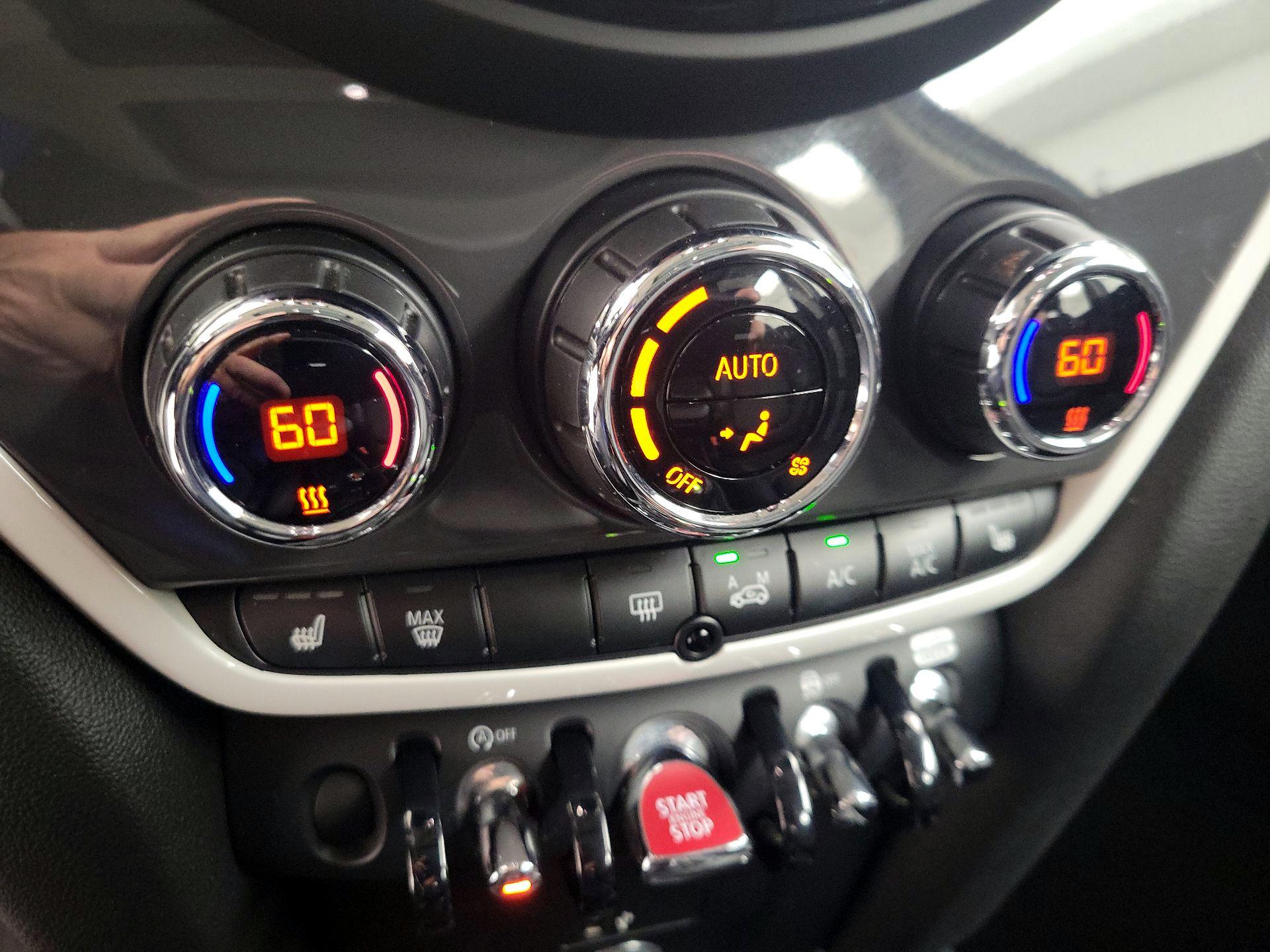 Thumbnail: 2019 MINI Cooper Countryman - 16